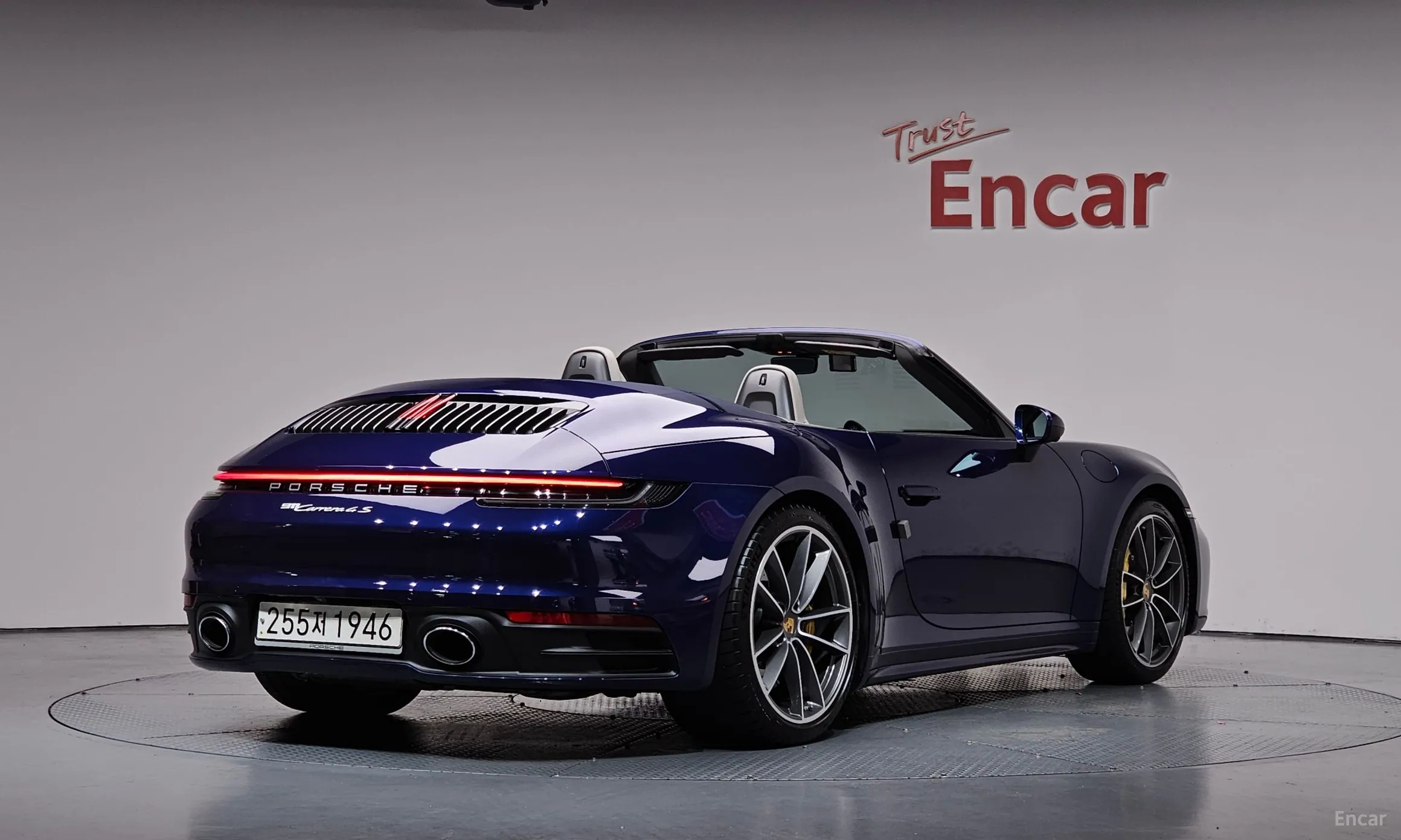 Porsche 911 (992)