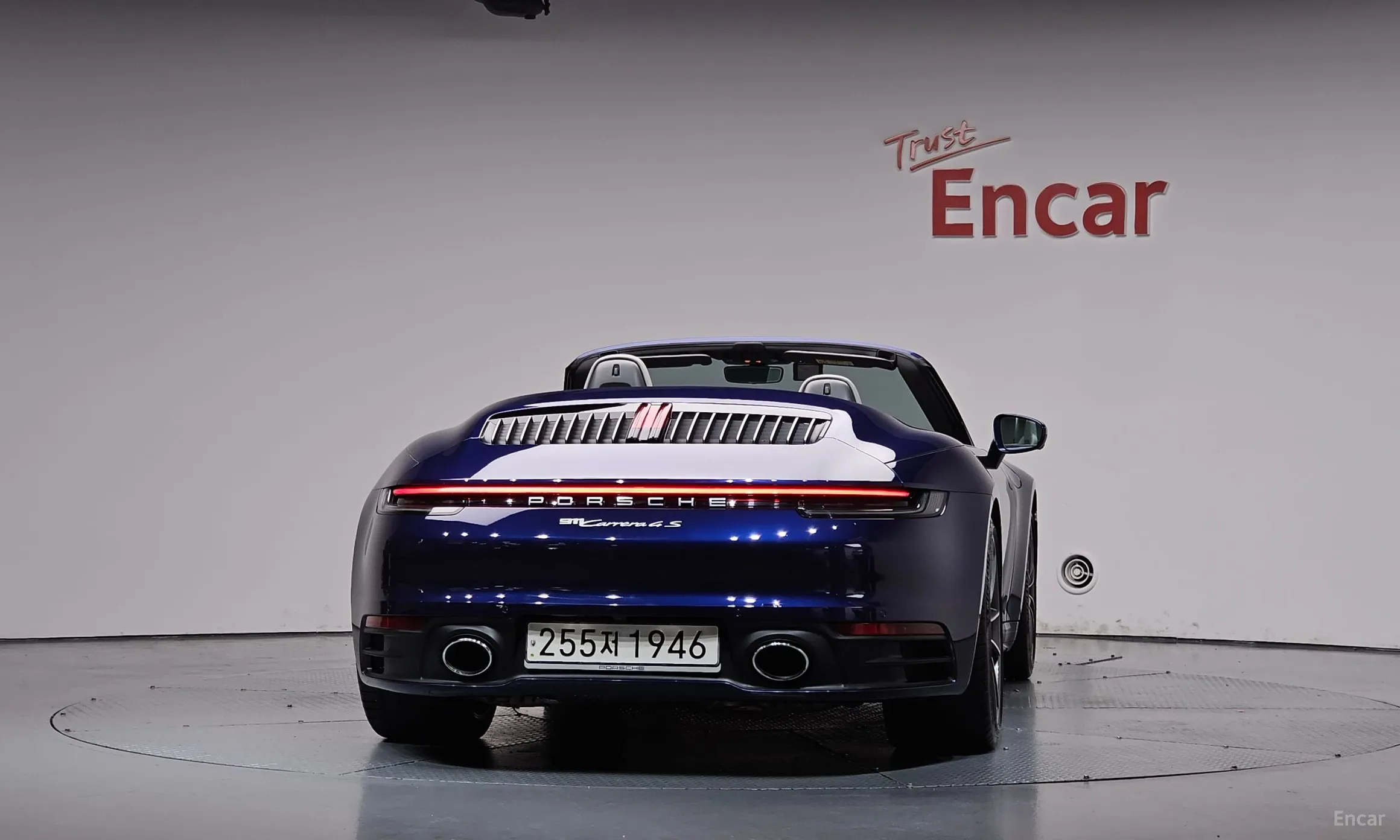 Porsche 911 (992) превью 4