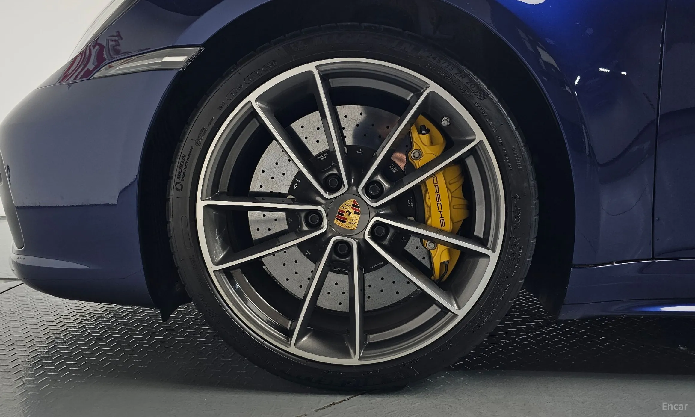 Porsche 911 (992) превью 5