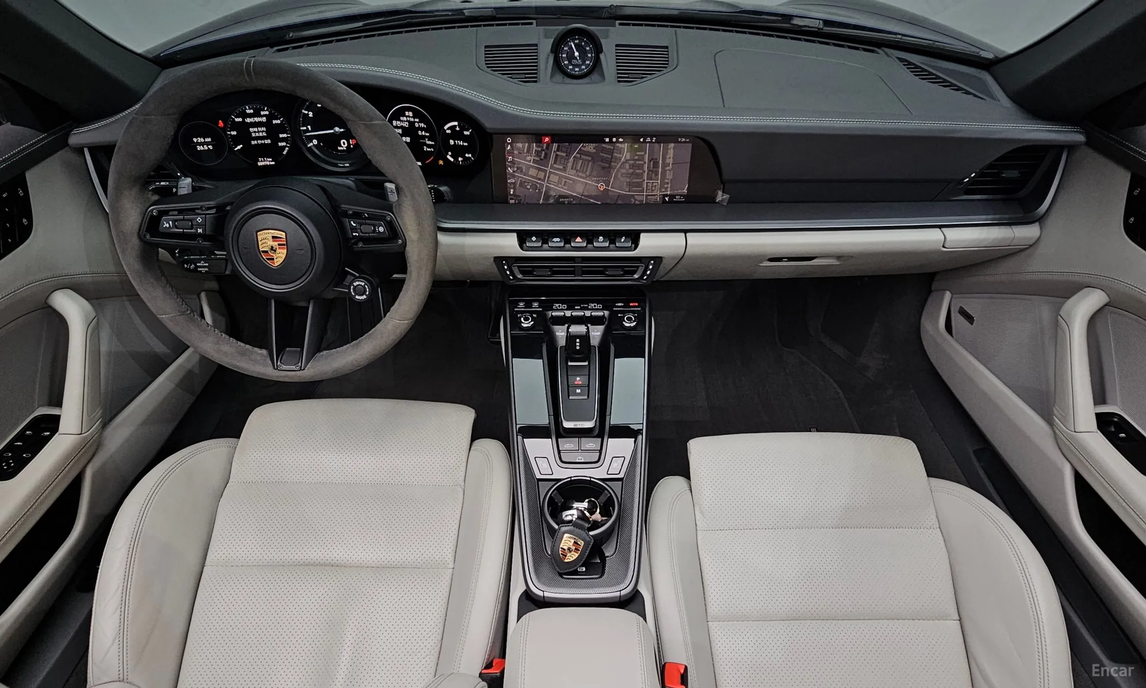 Porsche 911 (992) превью 7
