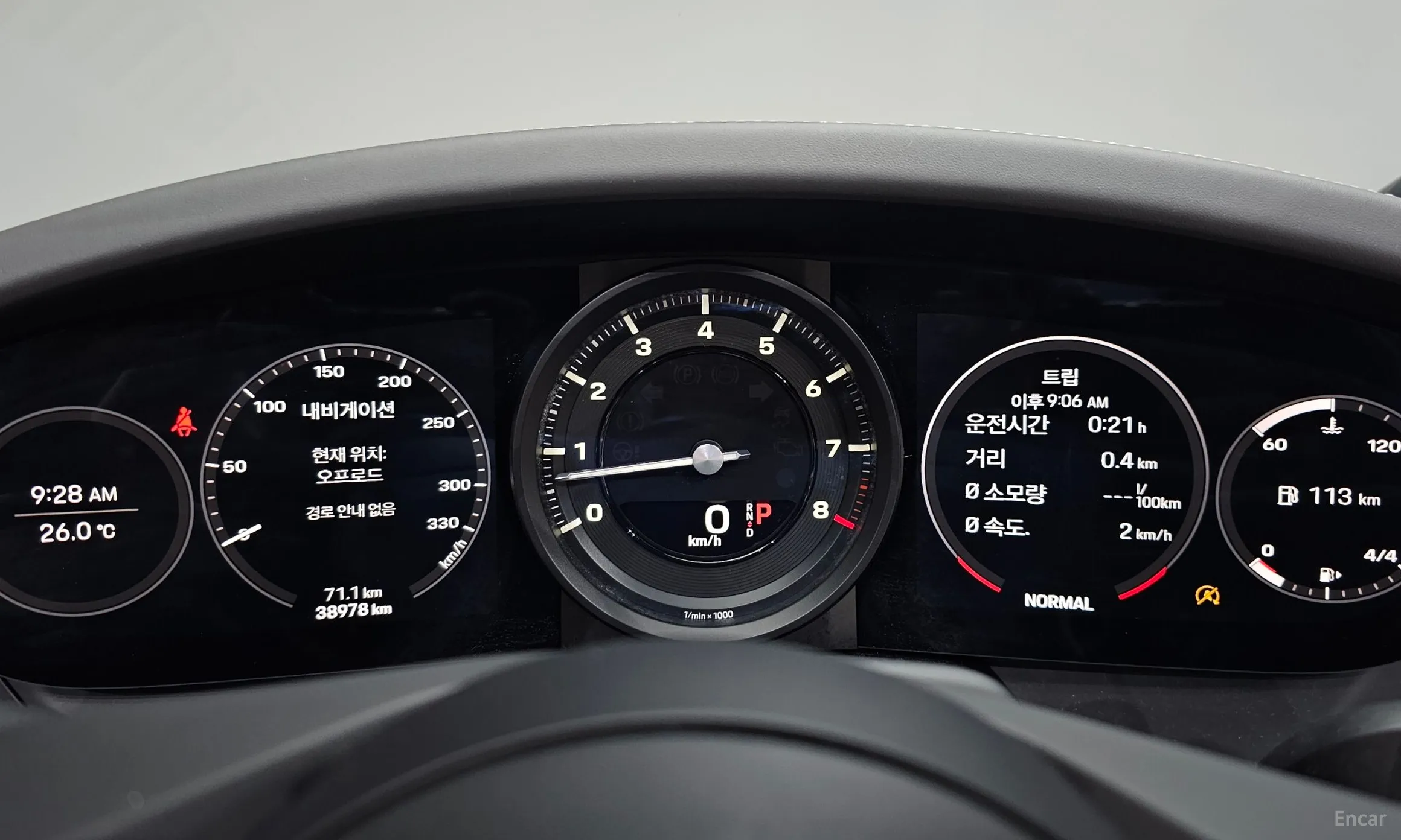 Porsche 911 (992) превью 8
