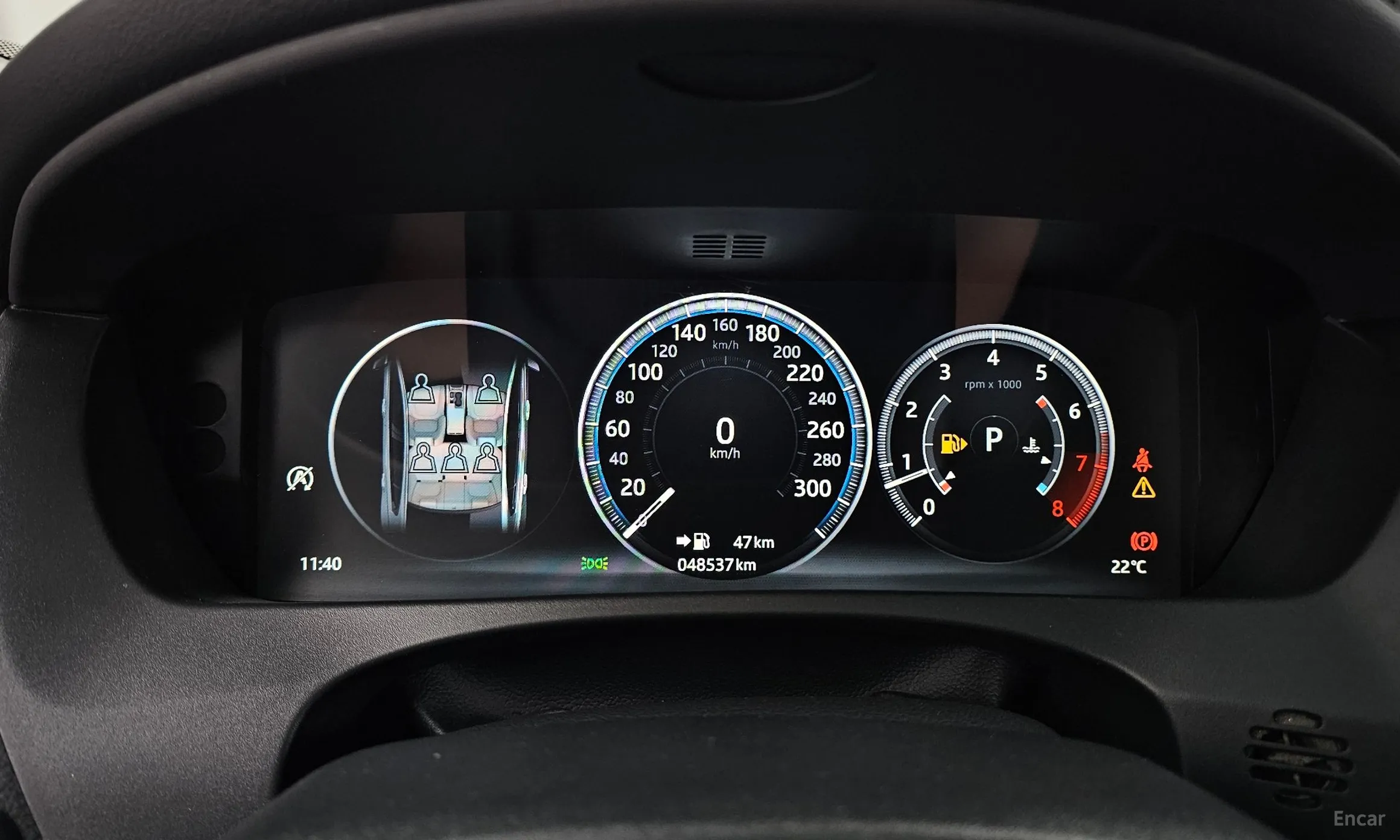 Jaguar XE превью 8