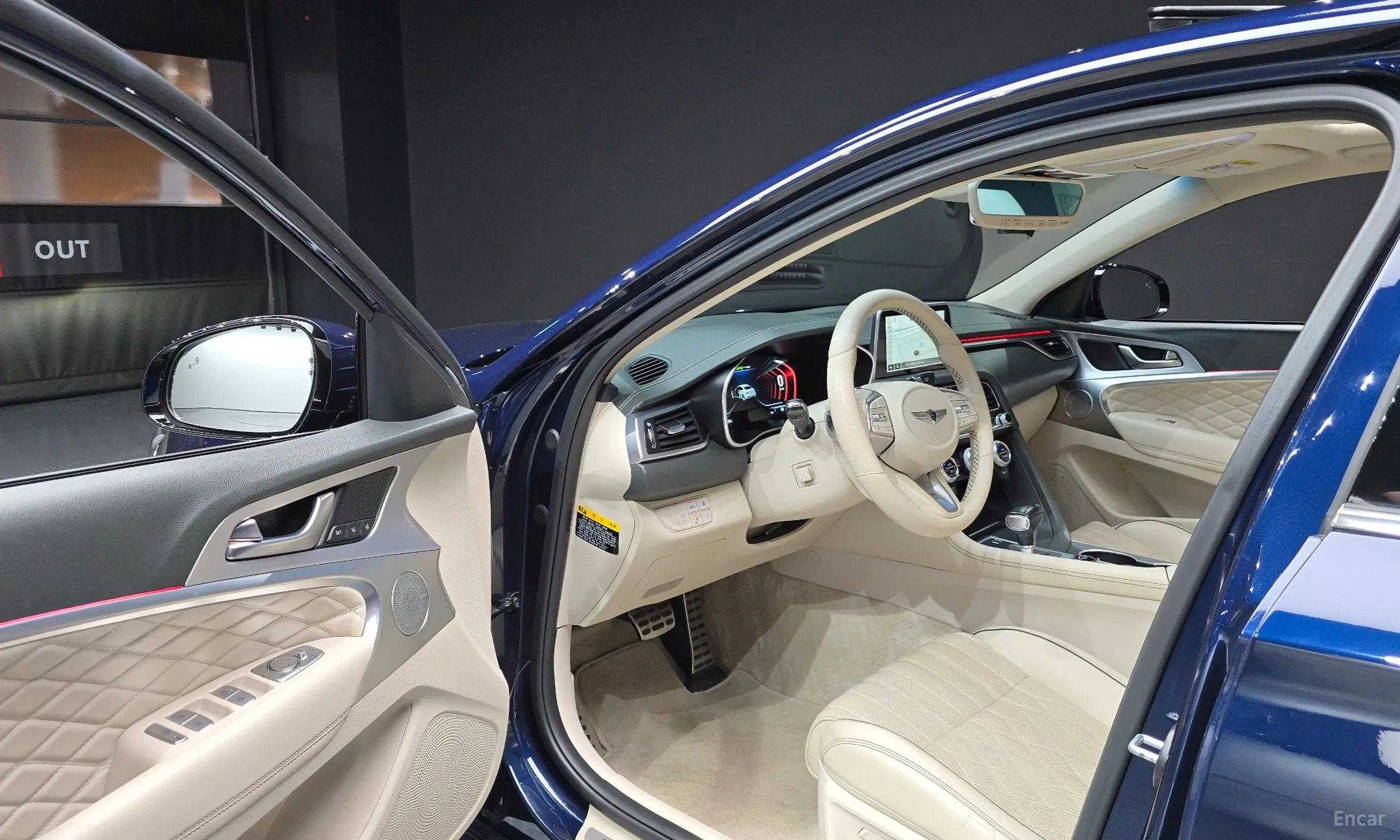 Genesis G70 превью 10