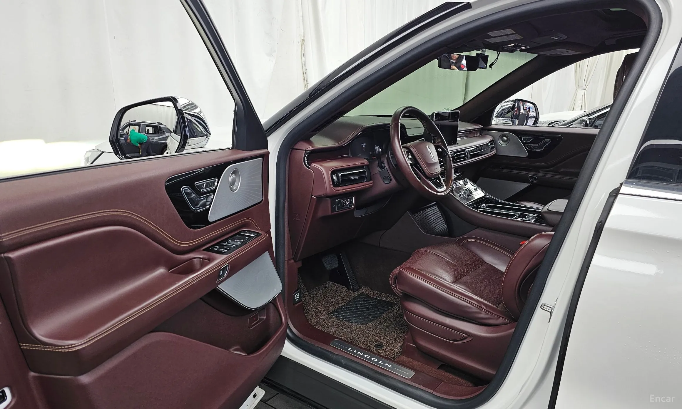 Lincoln Aviator 2nd Generation превью 10