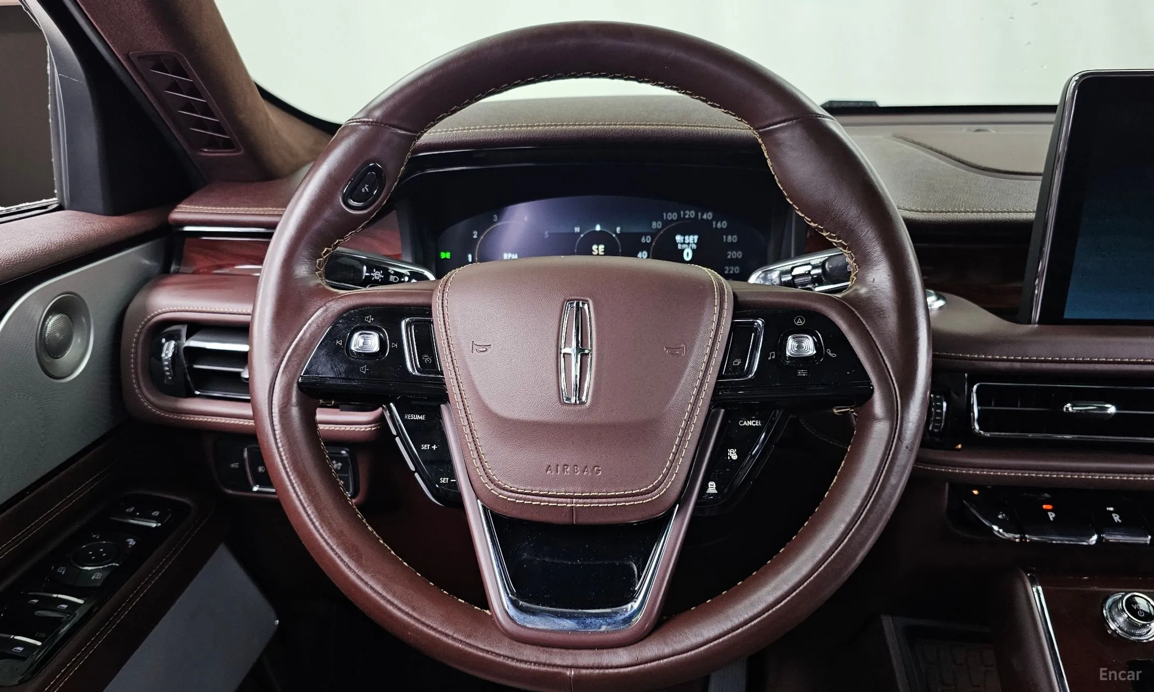 Lincoln Aviator 2nd Generation превью 13