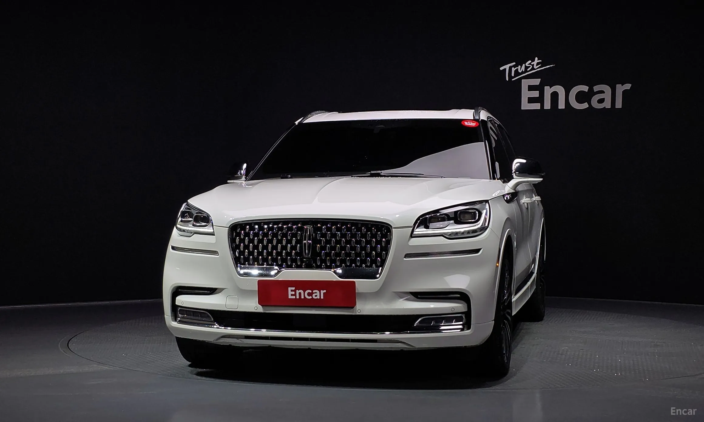 Lincoln Aviator 2nd Generation превью 3