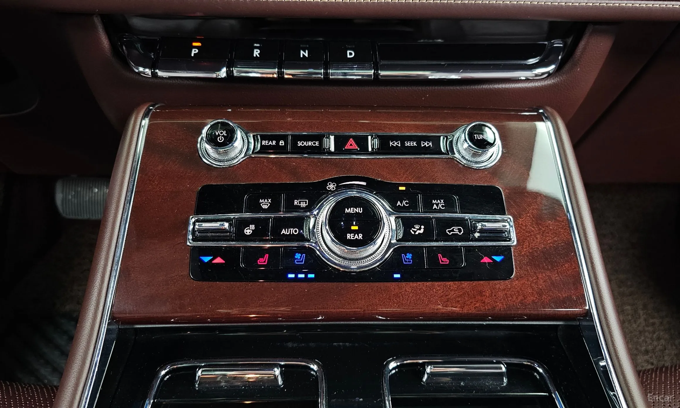 Lincoln Aviator 2nd Generation превью 9