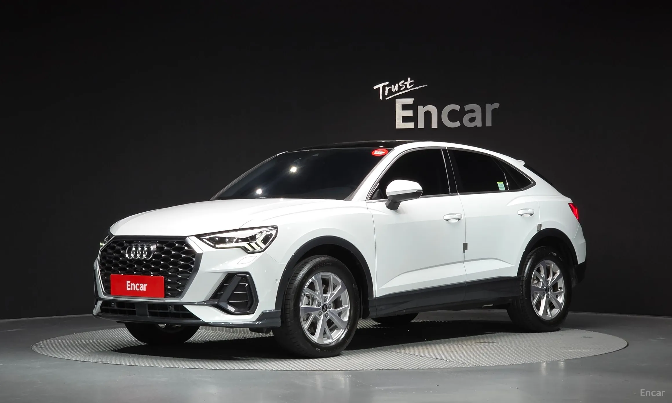 Audi Q3 (F3)