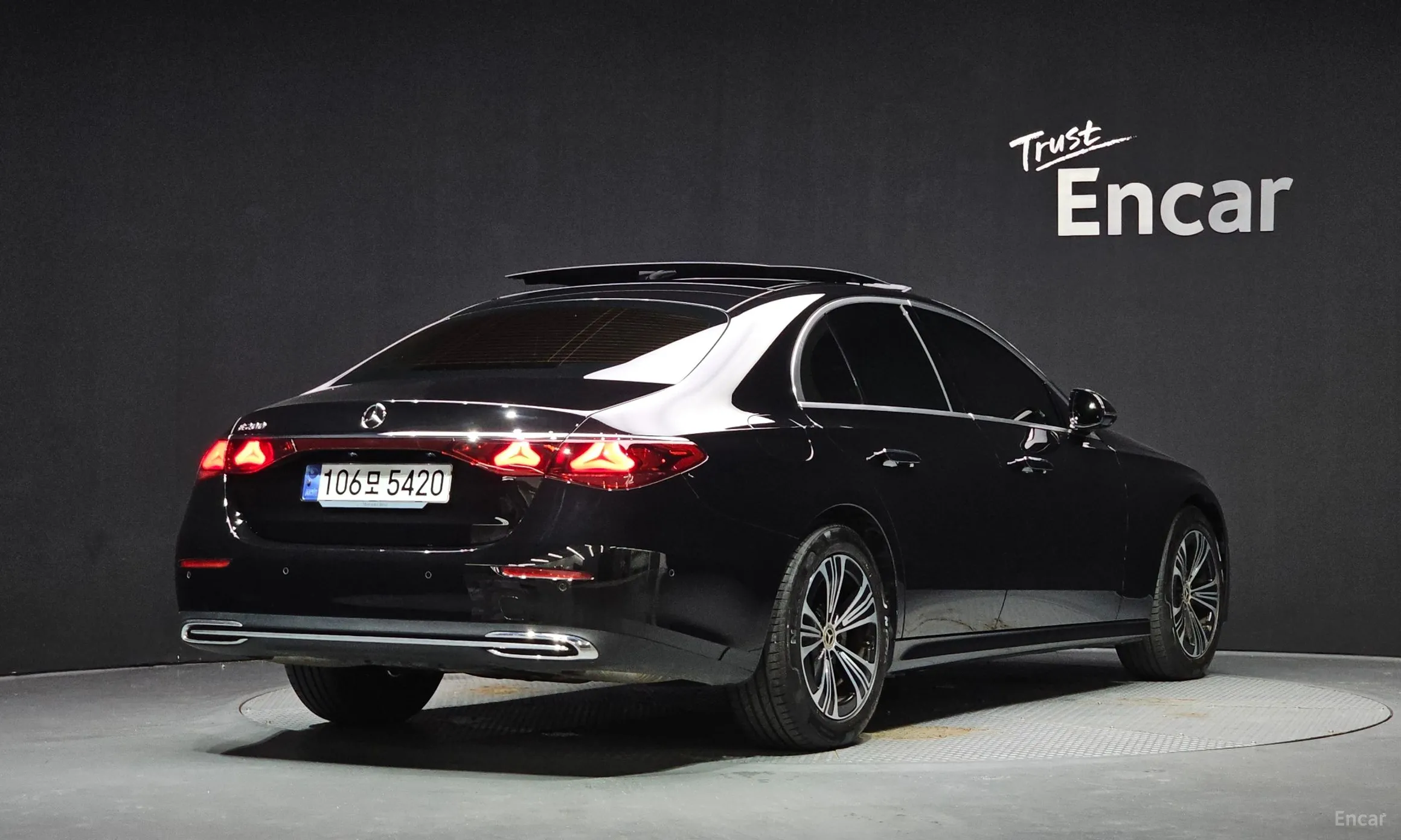 Mercedes Benz E-Class W214