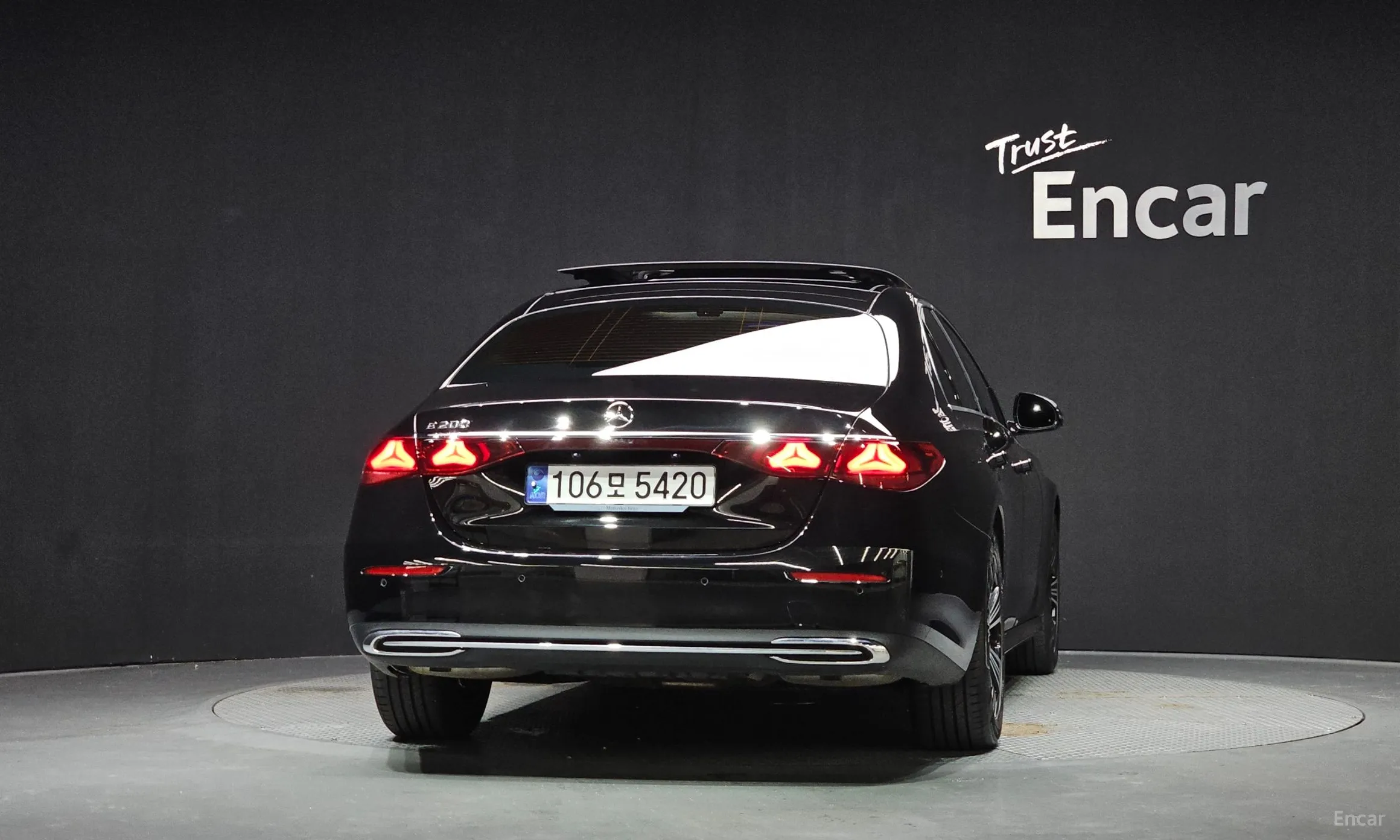 Mercedes Benz E-Class W214 превью 4