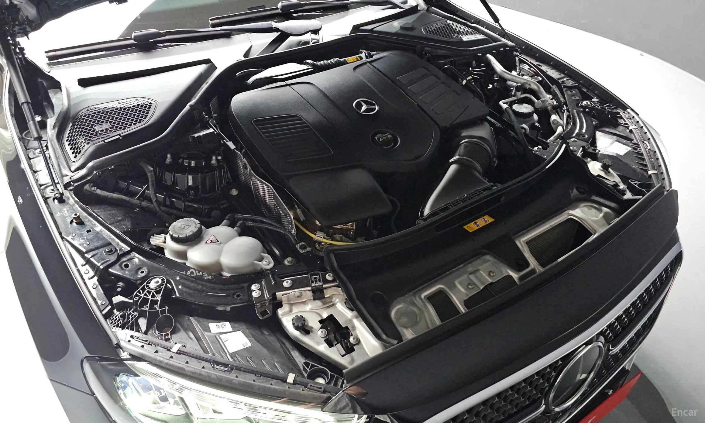 Mercedes Benz E-Class W214 превью 6