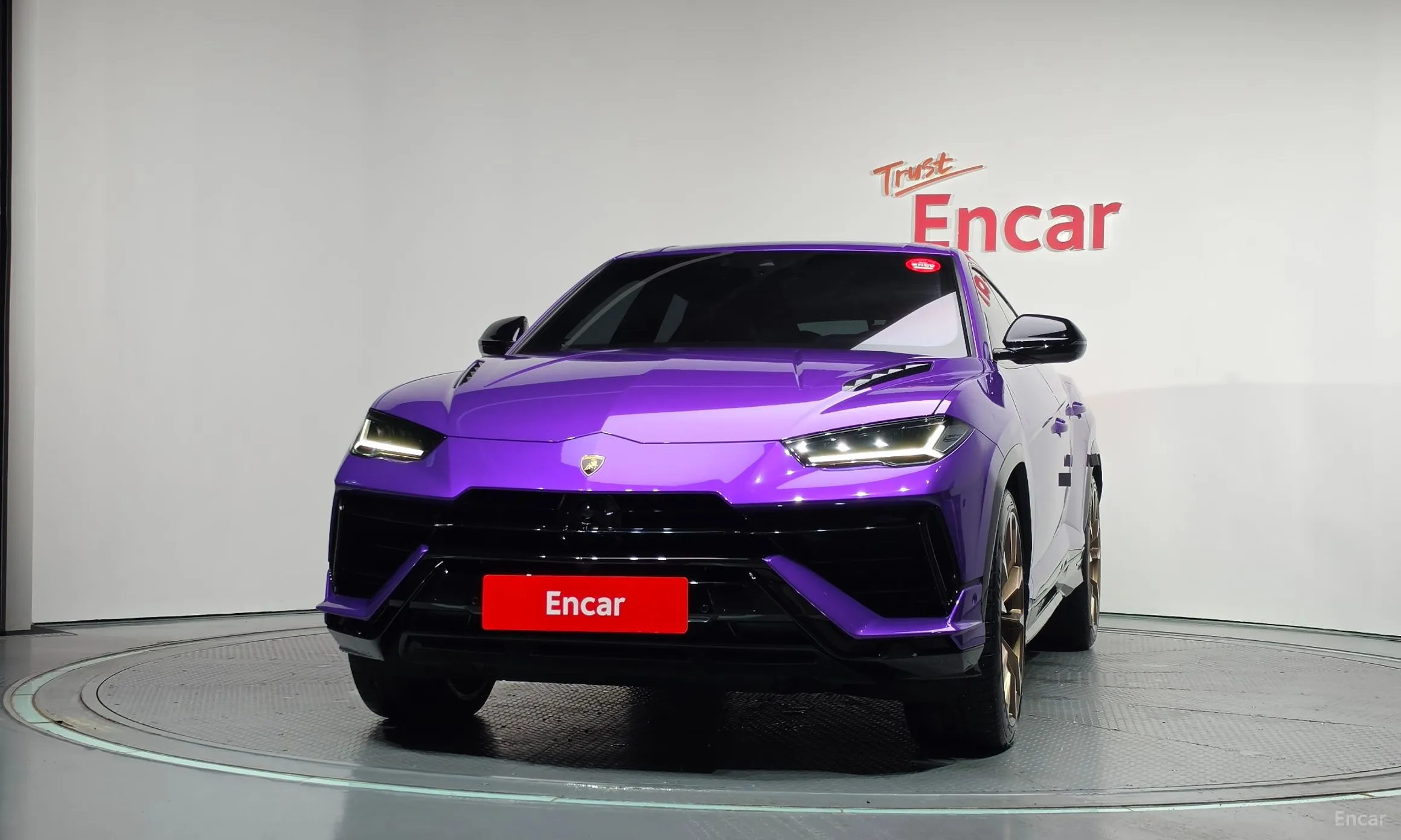 Lamborghini Urus превью 3