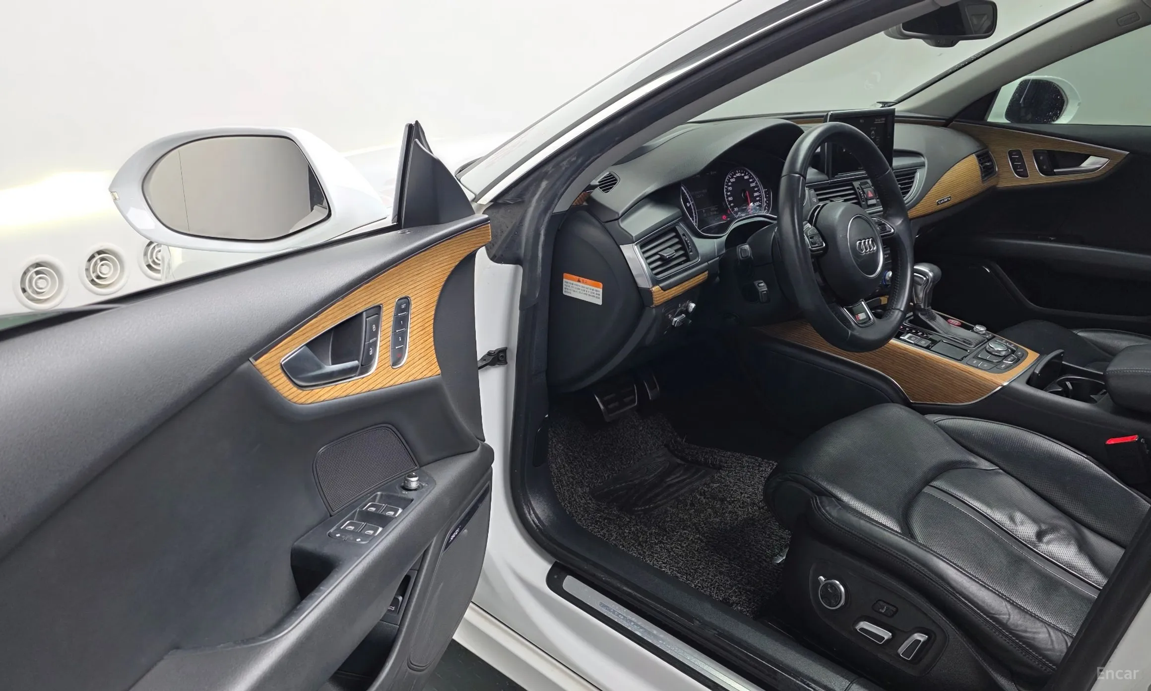 Audi A7 превью 10