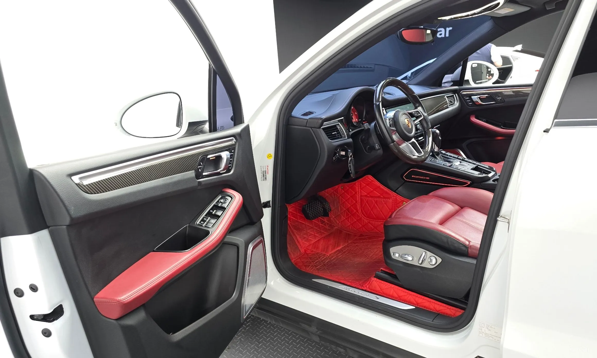 Porsche Macan превью 10