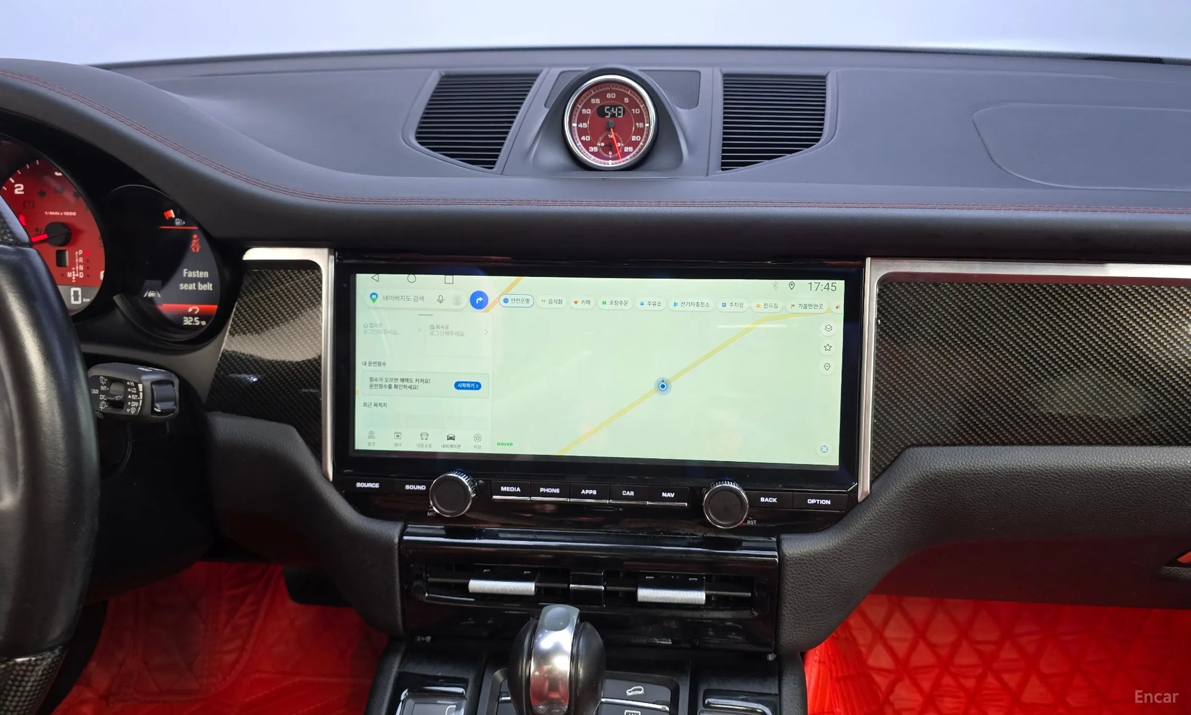 Porsche Macan превью 13