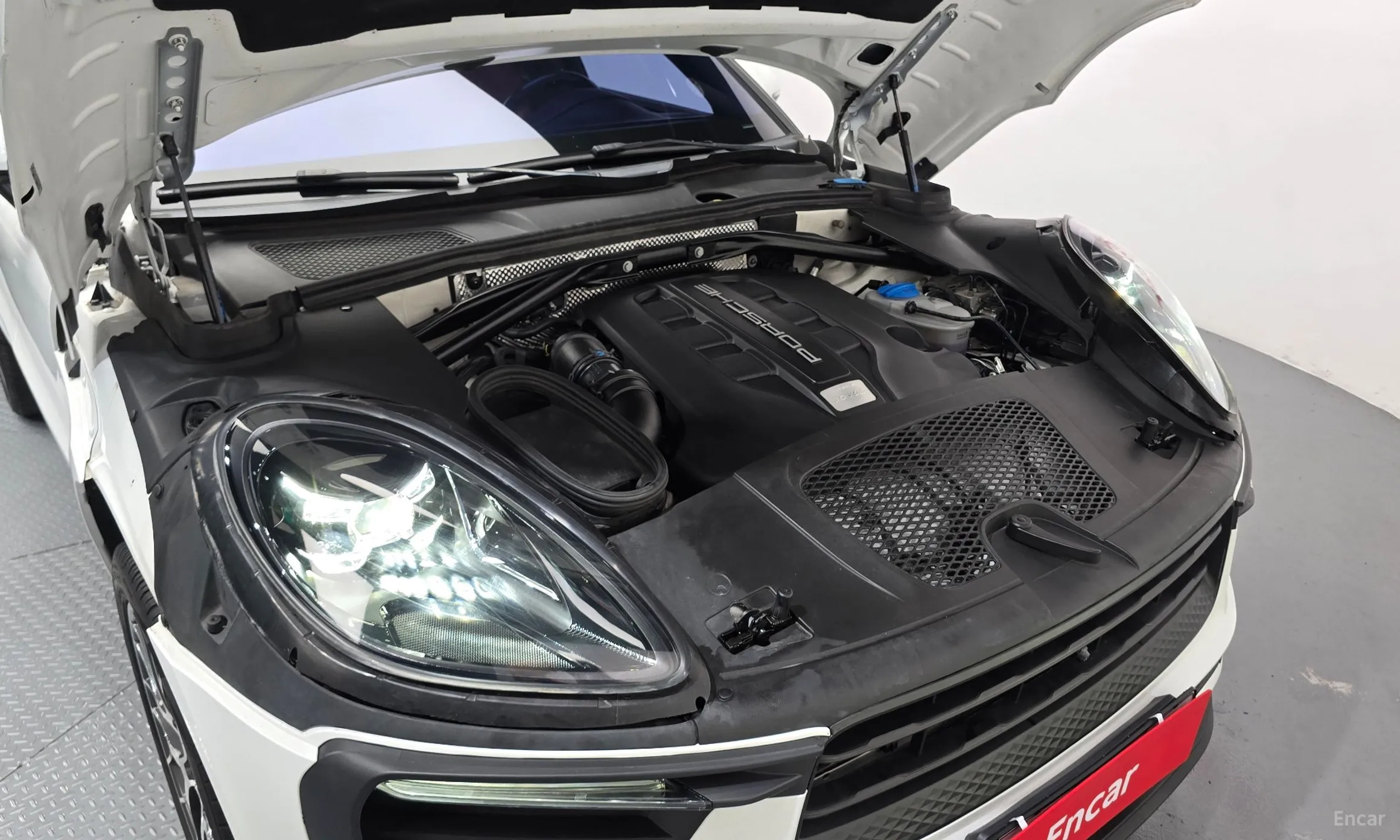 Porsche Macan превью 6