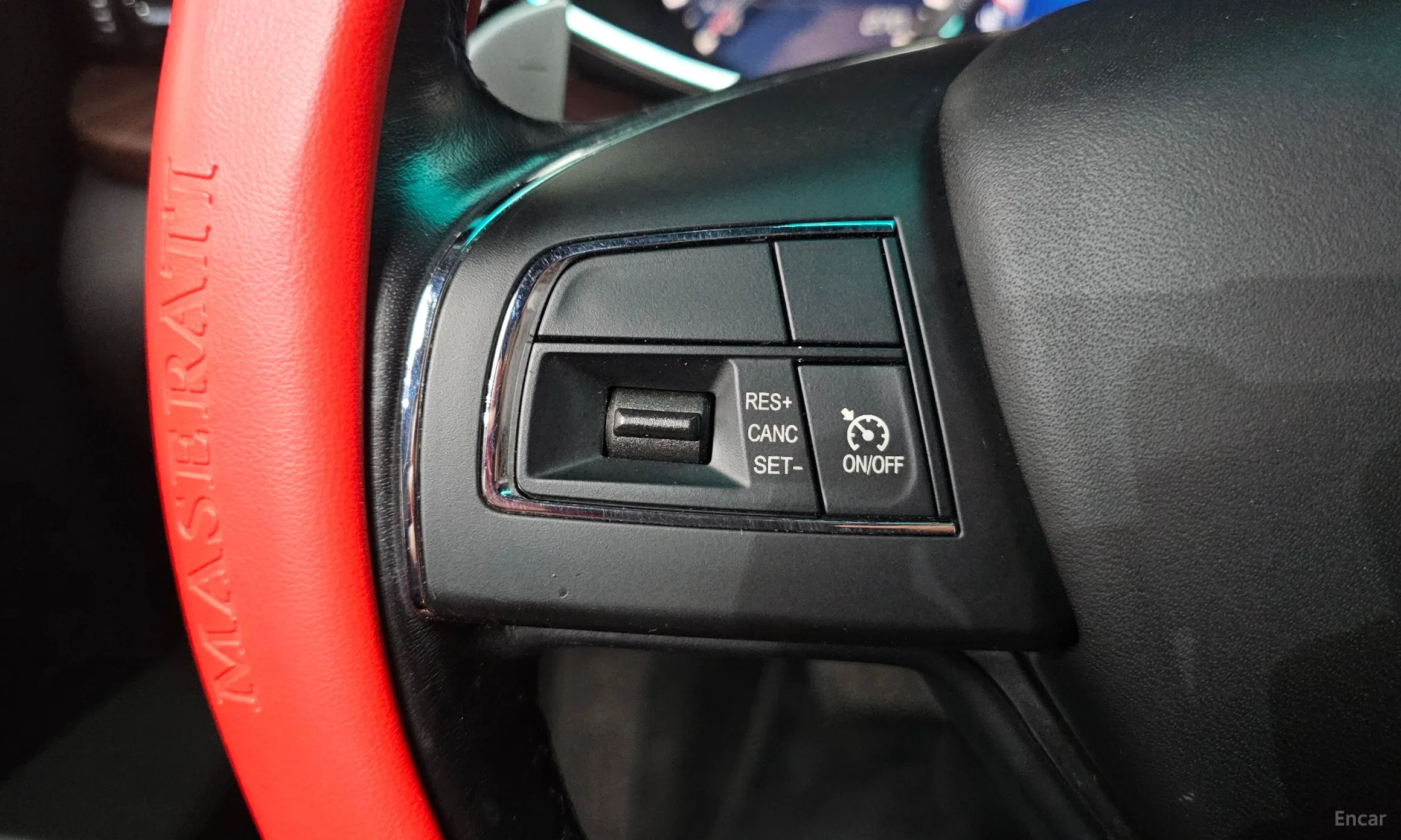 Maserati Quattroporte превью 15
