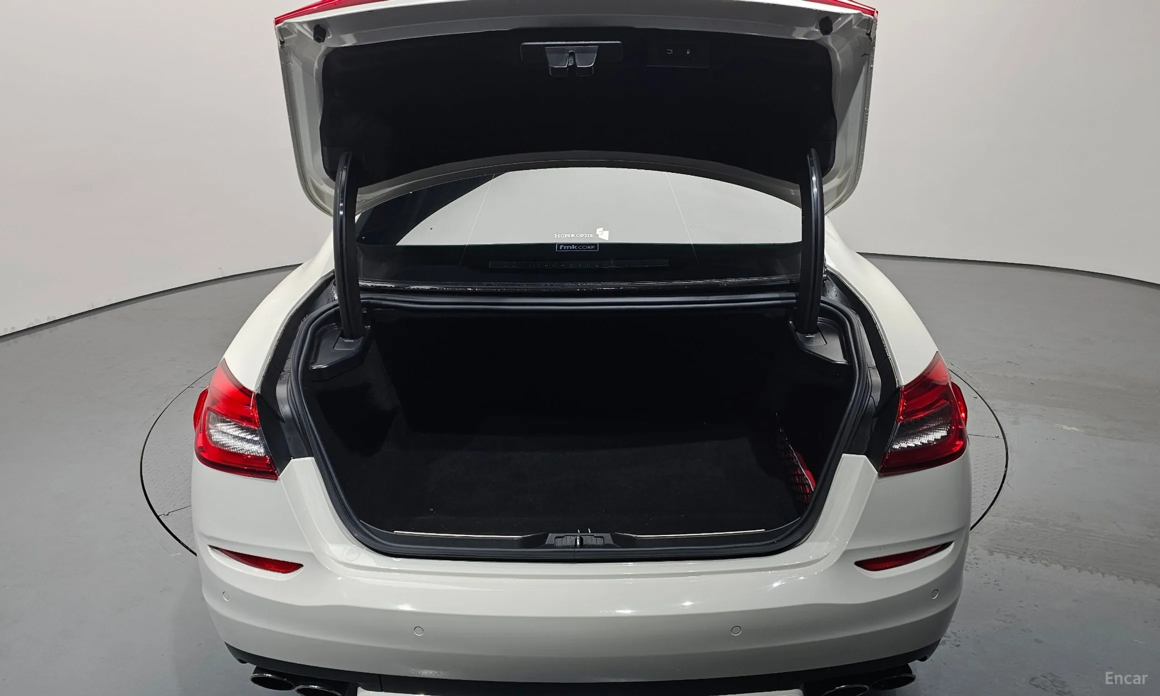 Maserati Quattroporte превью 18