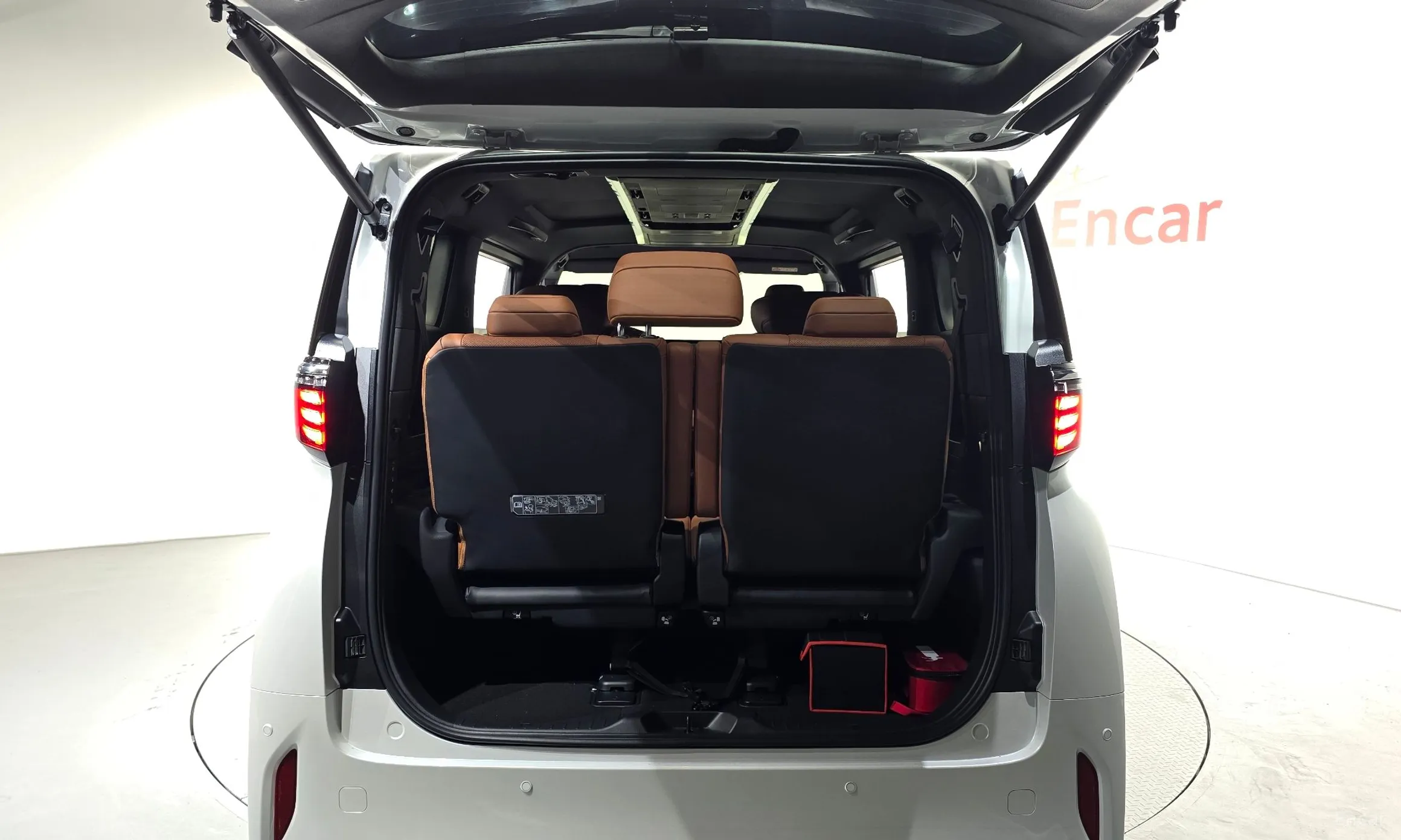 Toyota Alphard 4th Generation превью 19