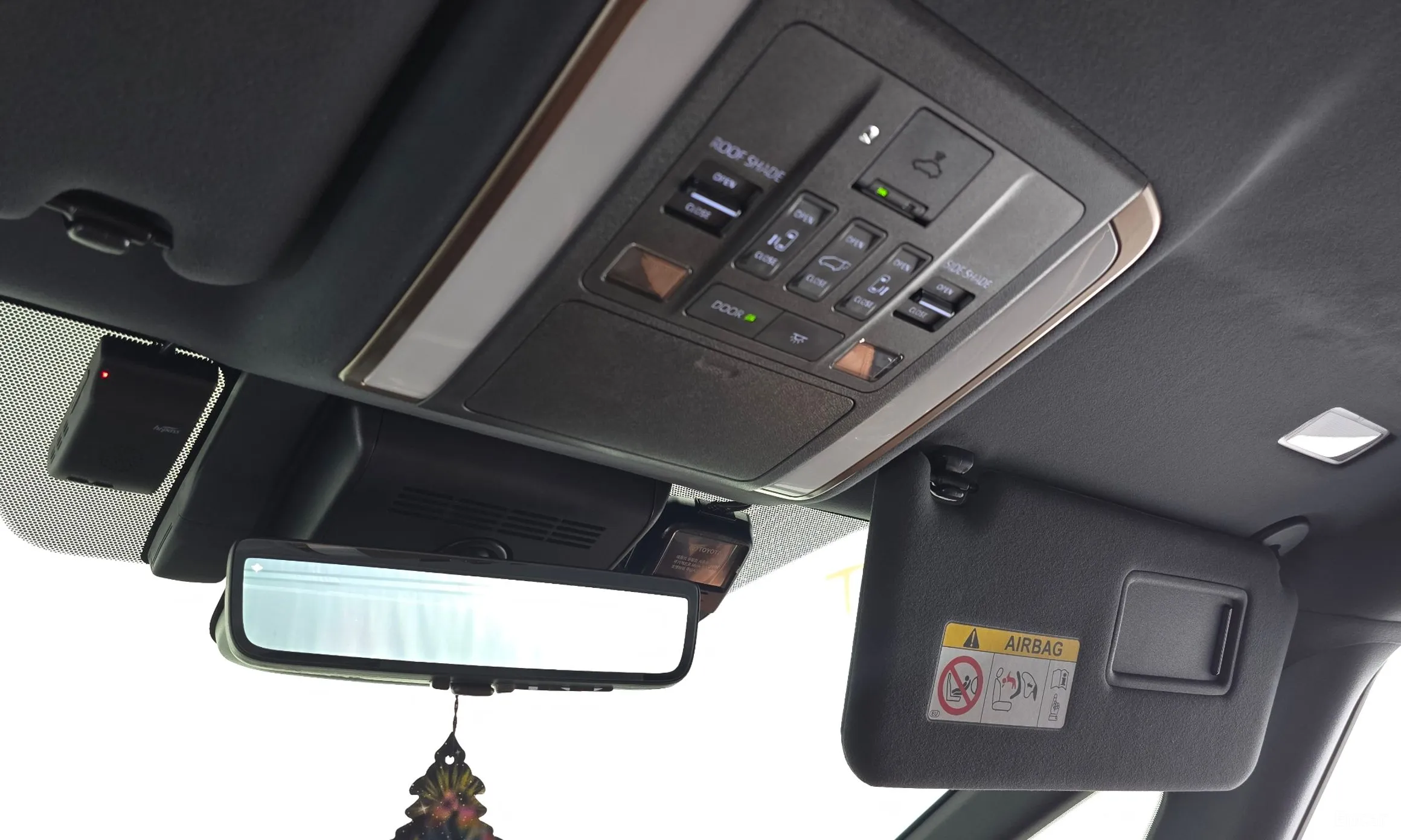 Toyota Alphard 4th Generation превью 20