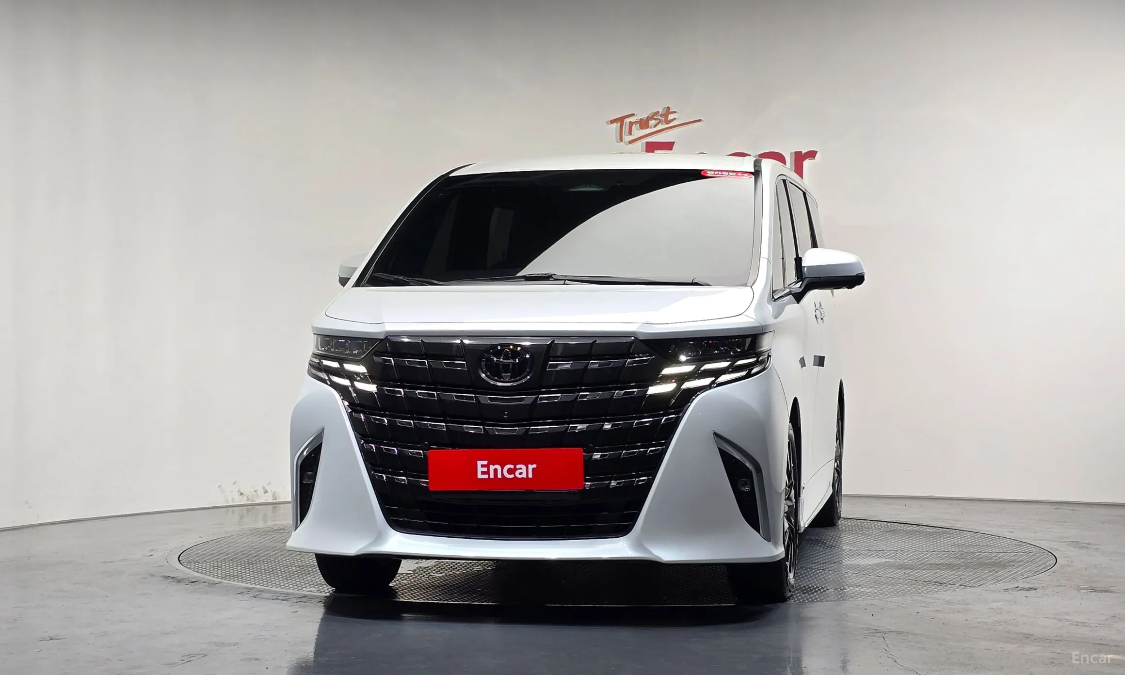 Toyota Alphard 4th Generation превью 3