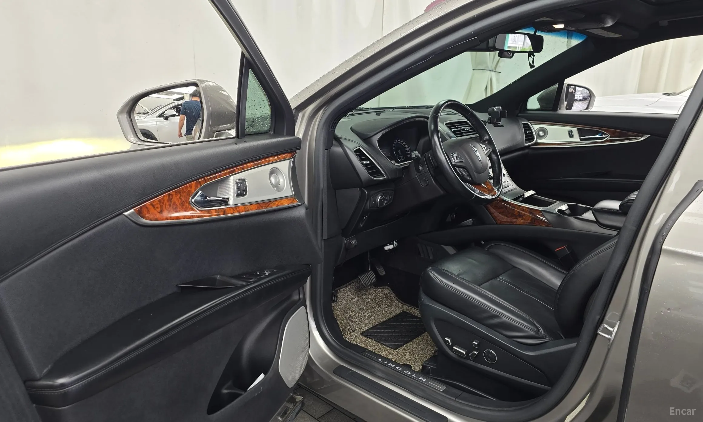 Lincoln MKX 2nd Generation превью 10
