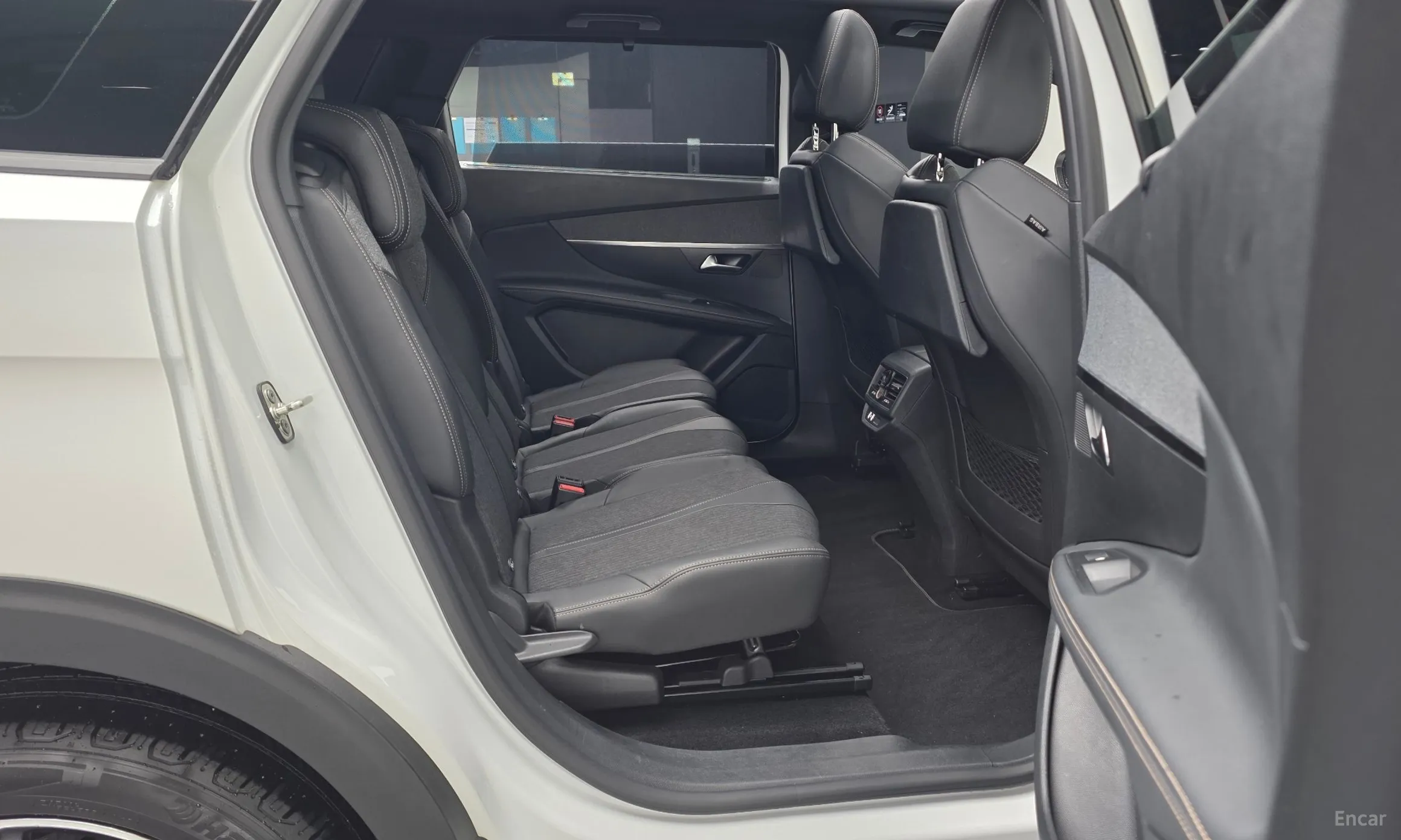 Peugeot 5008 2nd generation превью 12