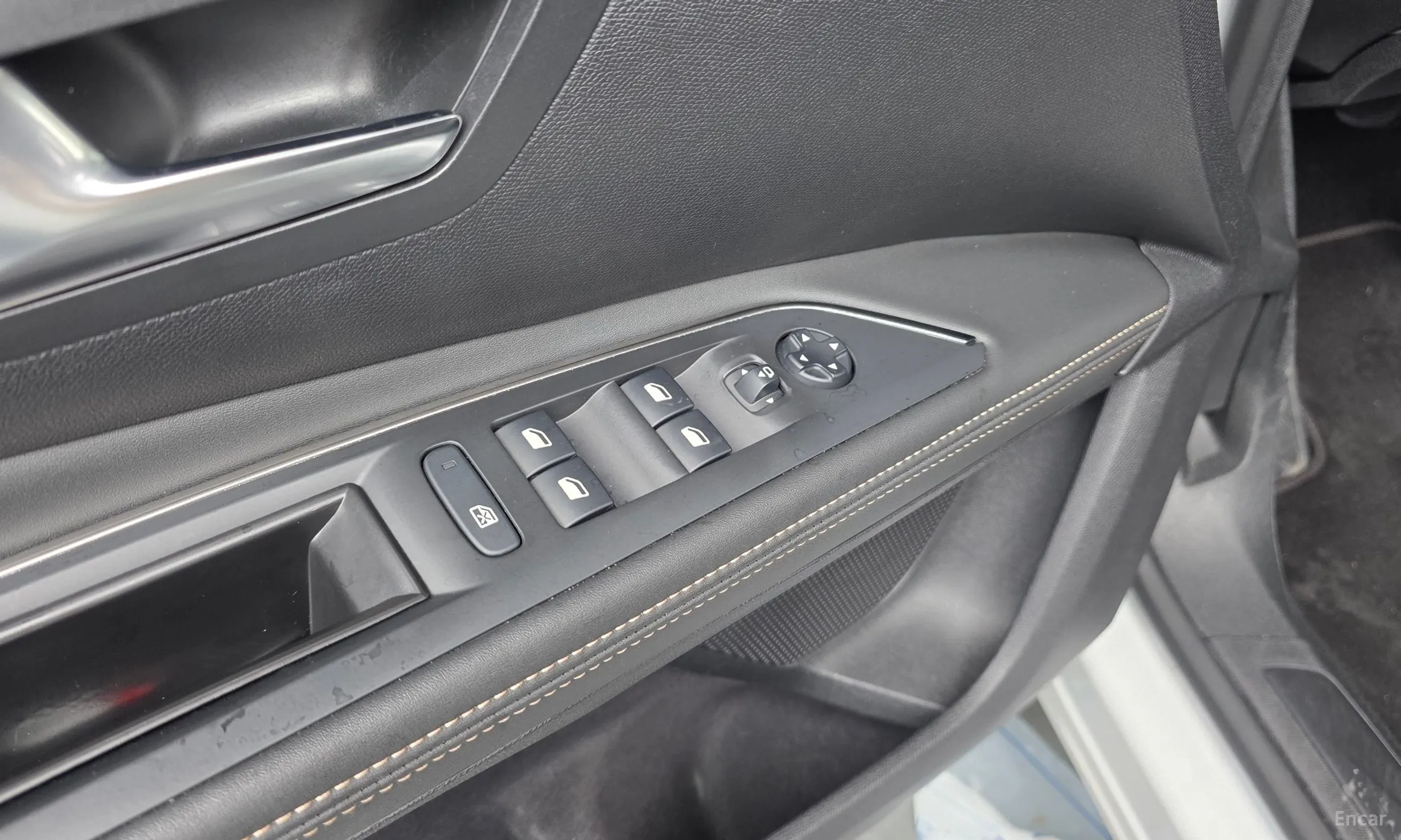 Peugeot 5008 2nd generation превью 14