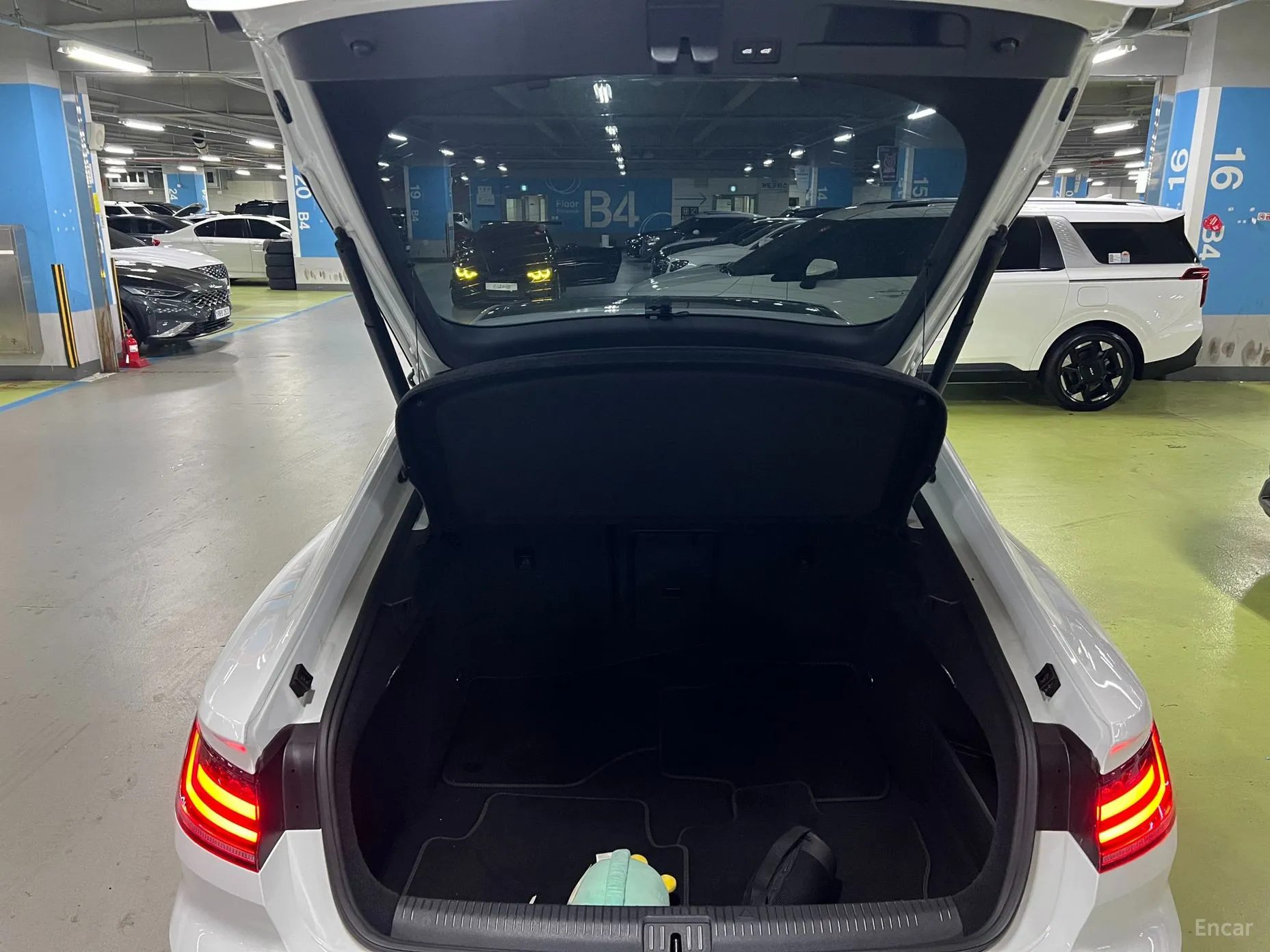 Volkswagen Ateon превью 6