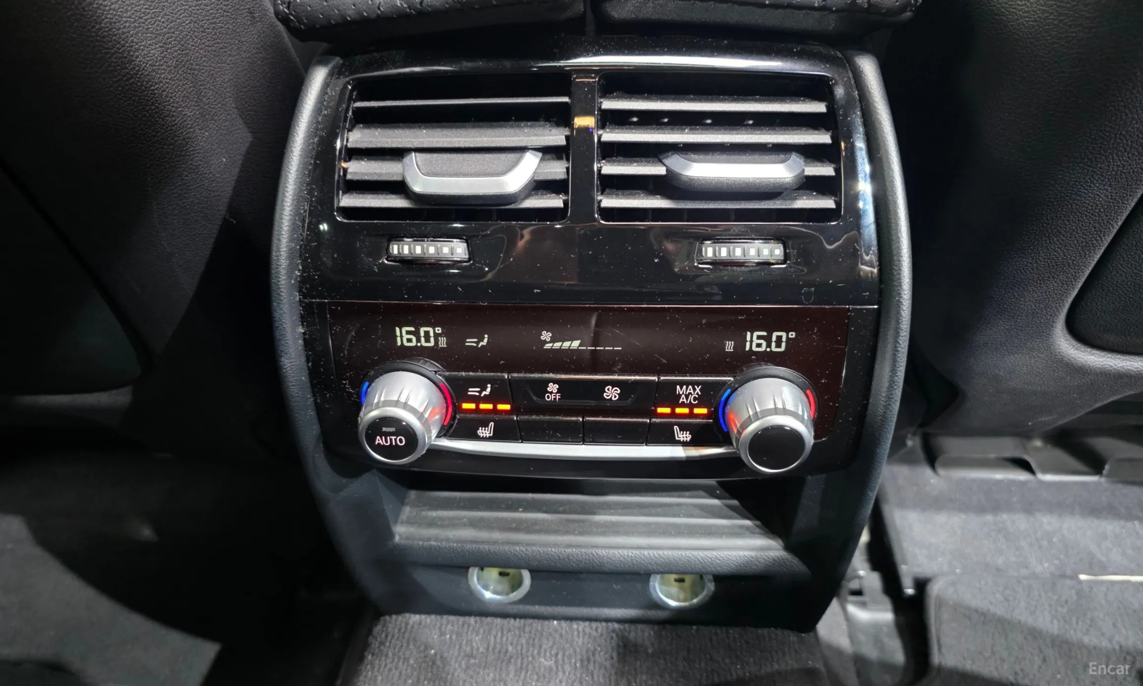 BMW 5 Series (G30) превью 19