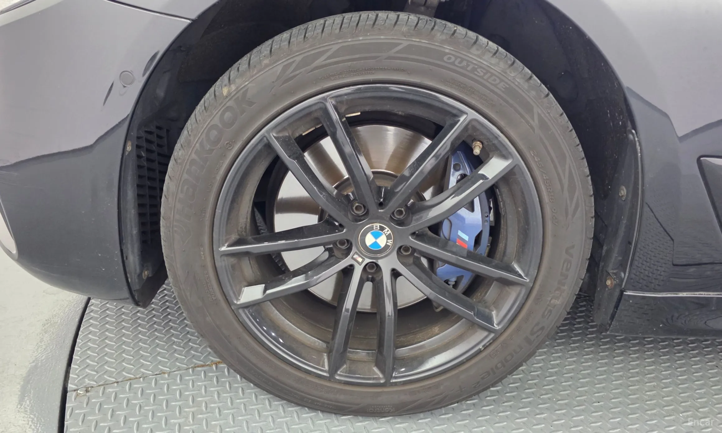 BMW 5 Series (G30) превью 5