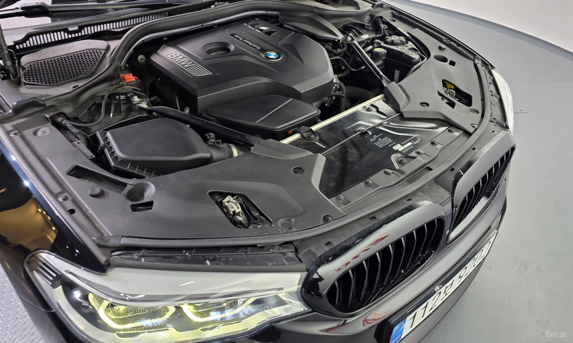 BMW 5 Series (G30) превью 6