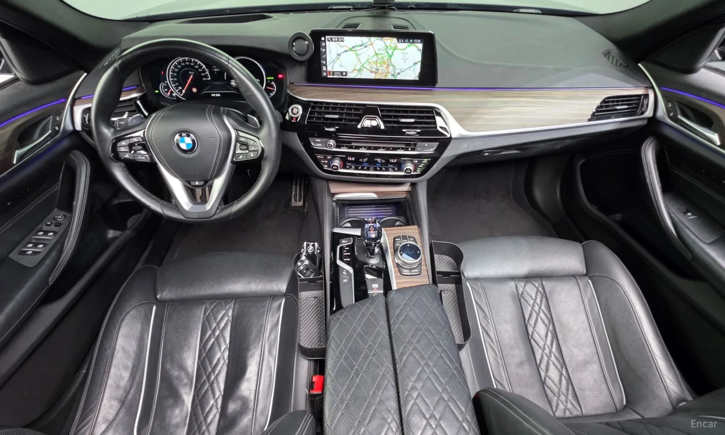 BMW 5 Series (G30) превью 7