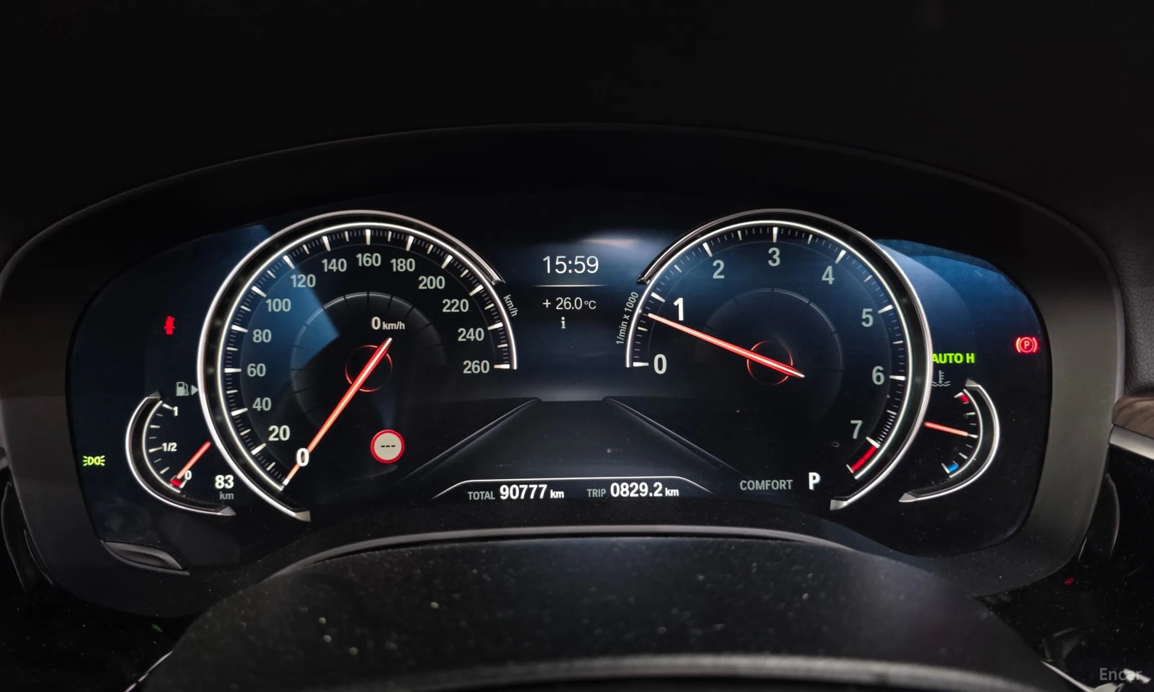BMW 5 Series (G30) превью 8