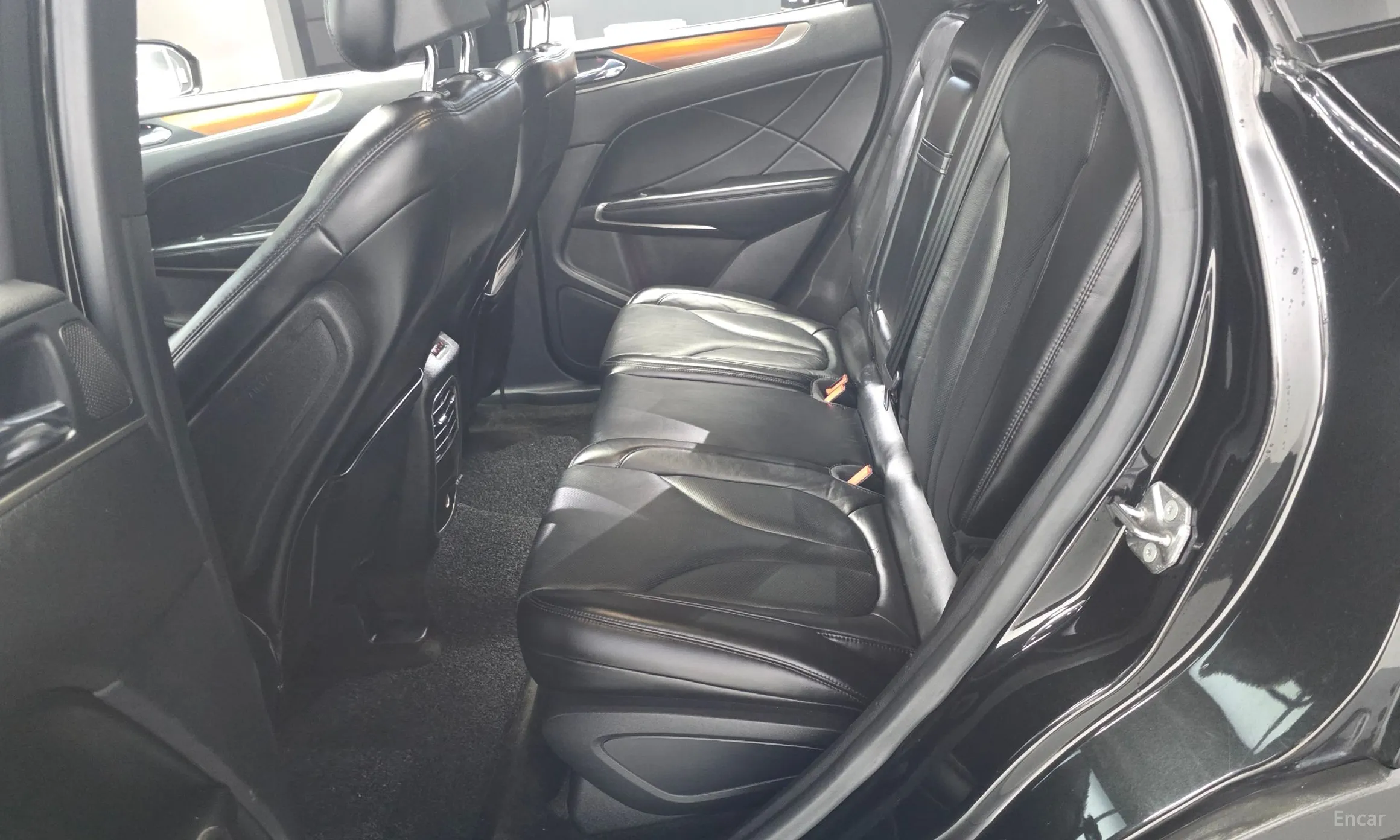Lincoln MKC превью 12