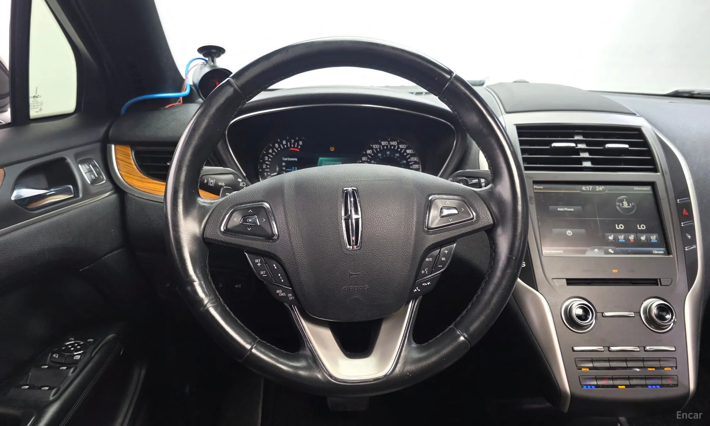 Lincoln MKC превью 13