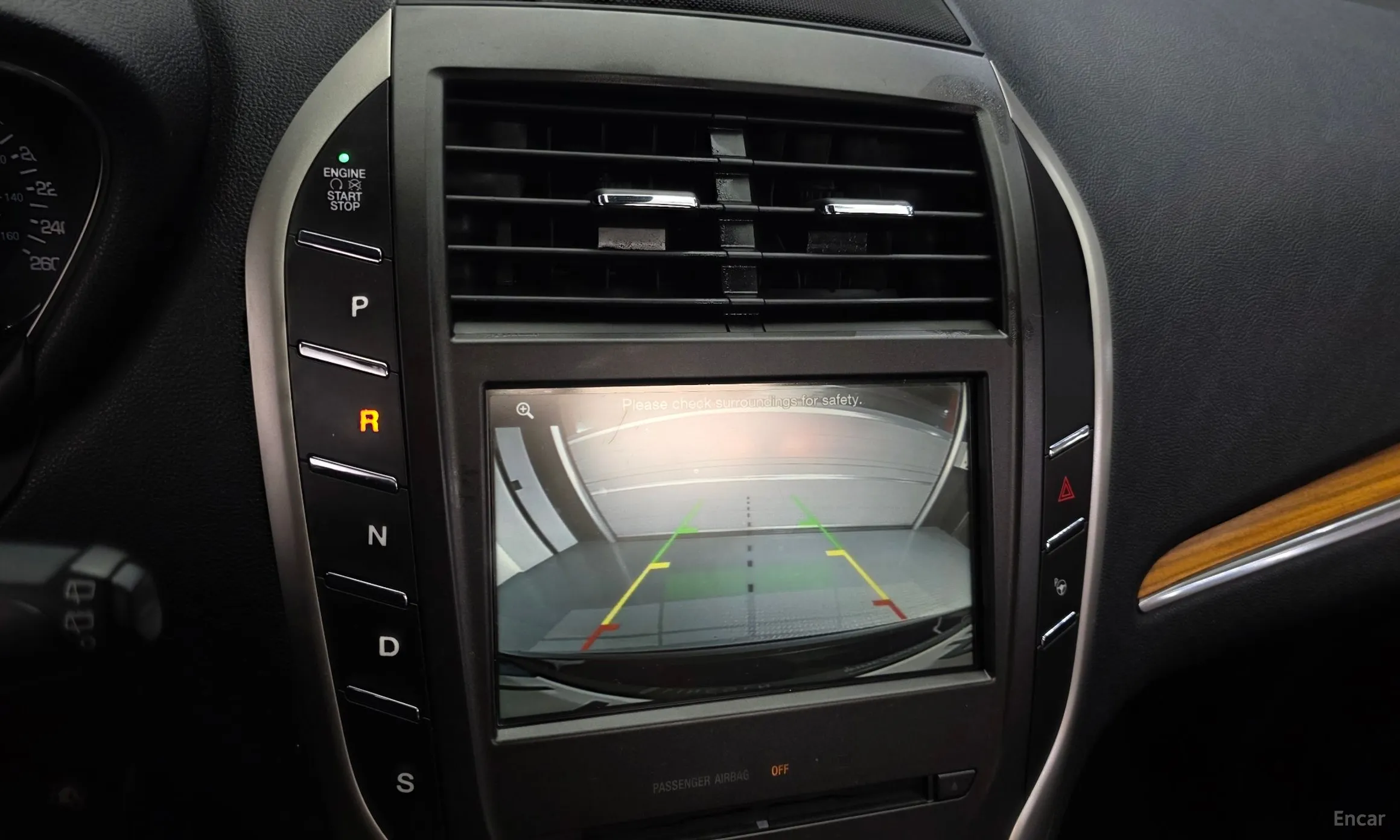 Lincoln MKC превью 15