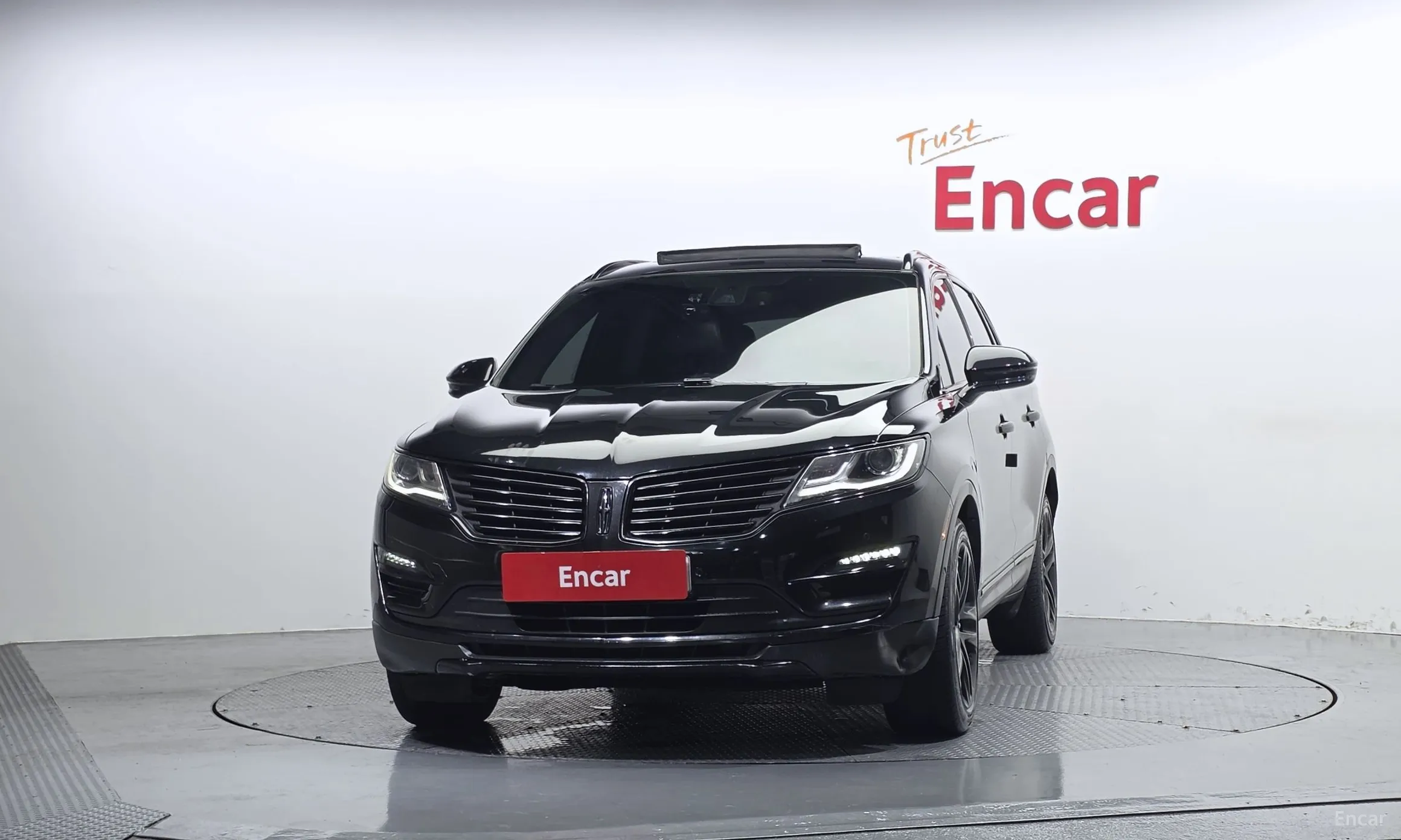 Lincoln MKC превью 3