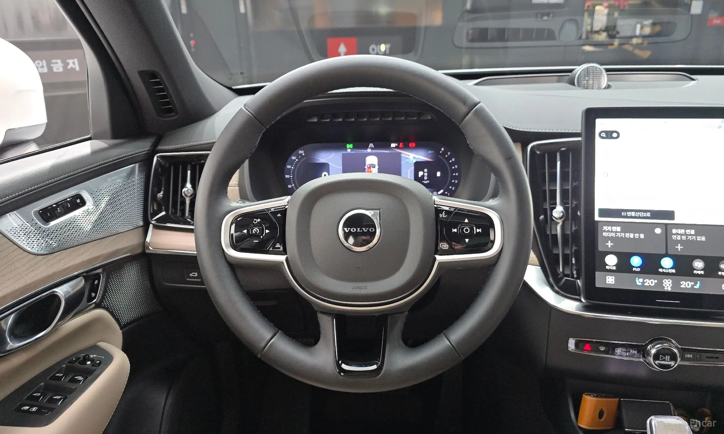 Volvo XC90 Gen 2 превью 13