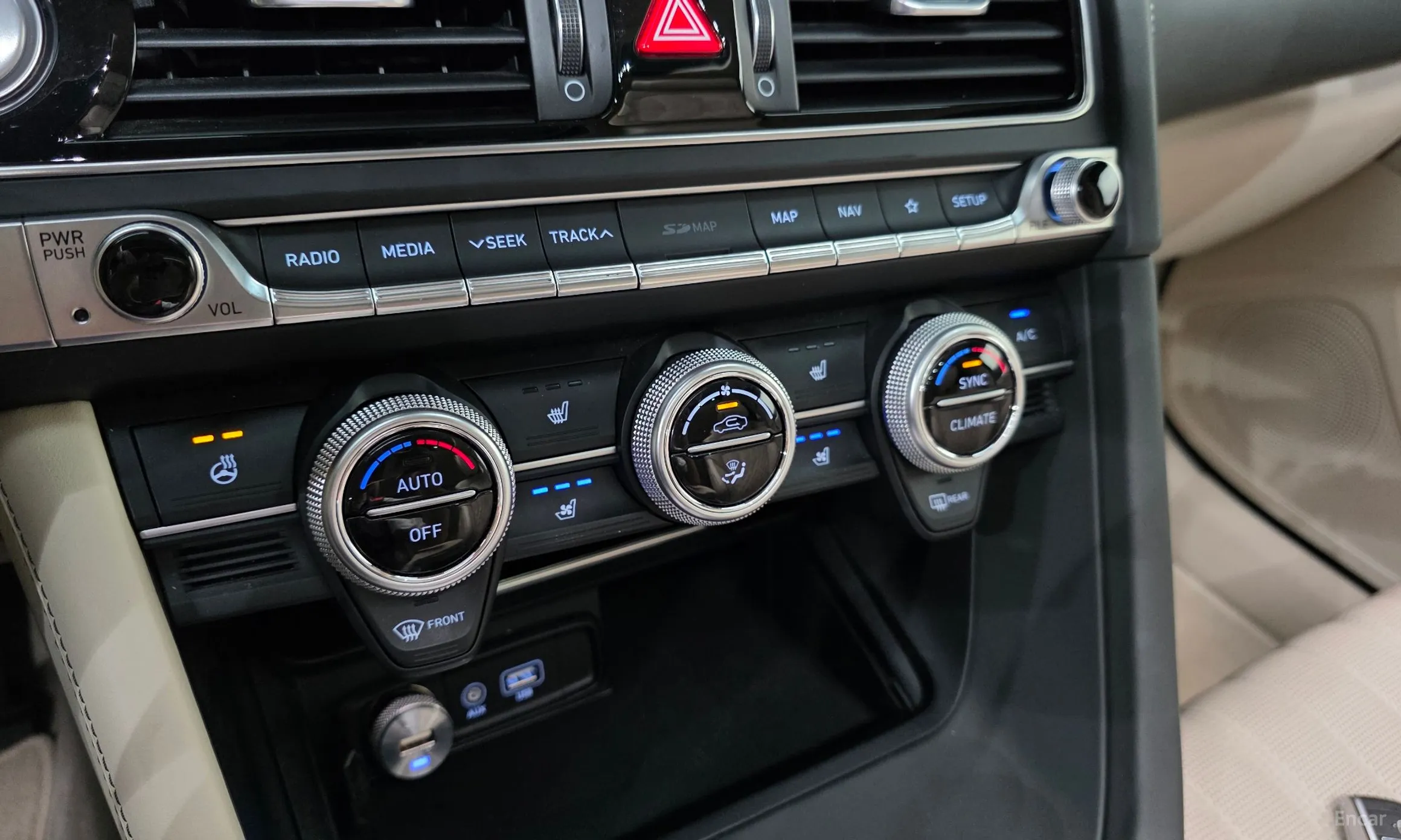 Genesis G70 превью 17