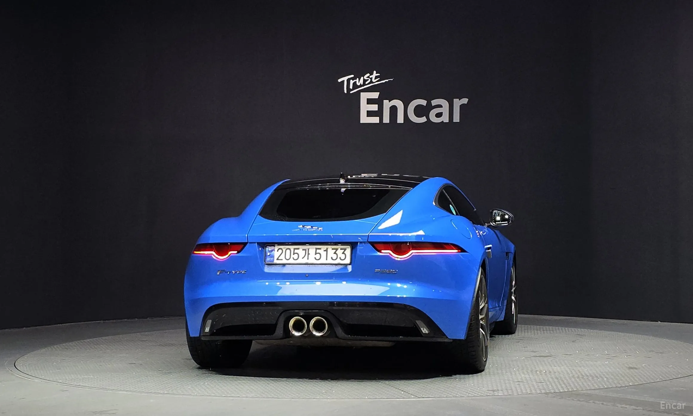 Jaguar F-TYPE превью 4