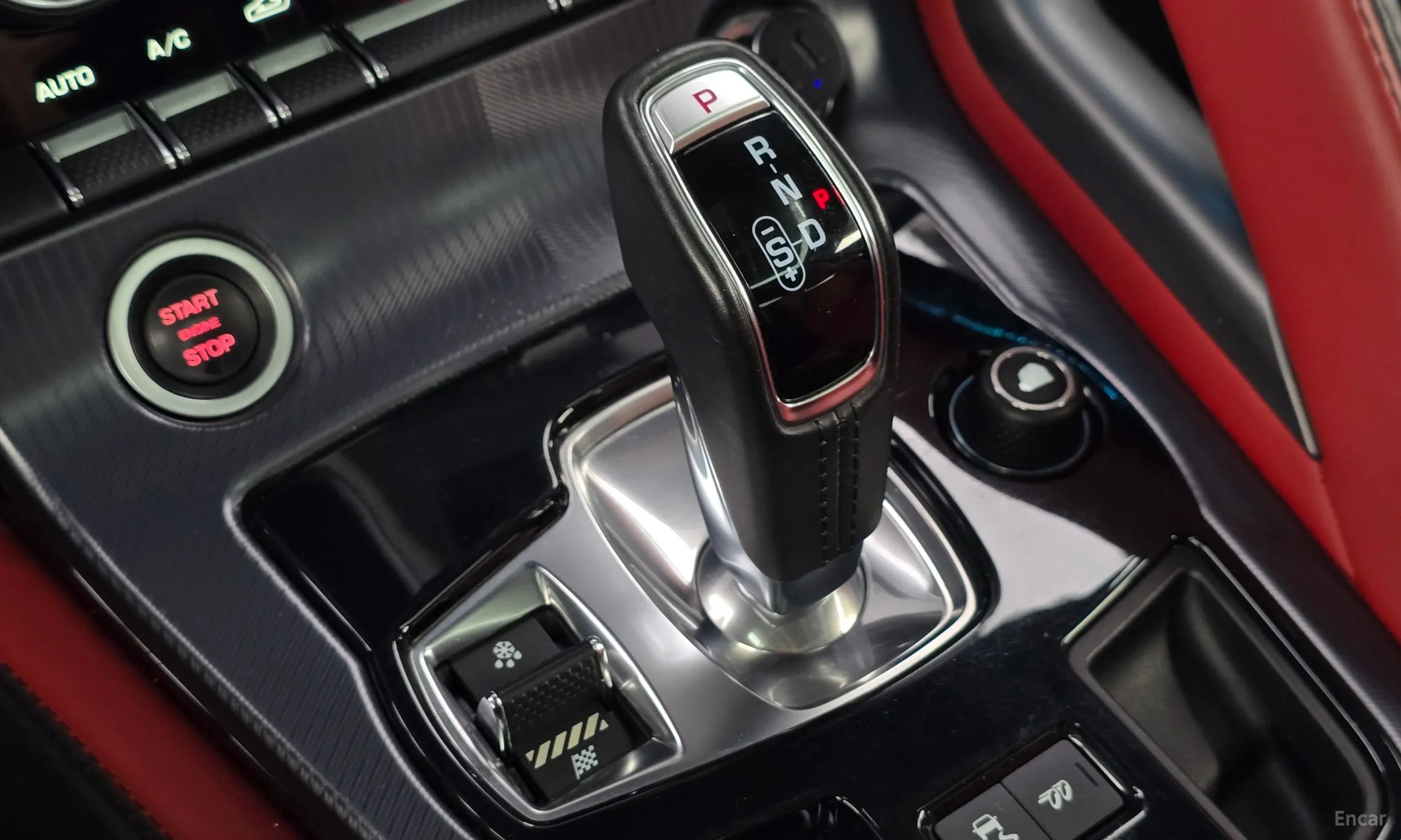 Jaguar F-TYPE превью 9
