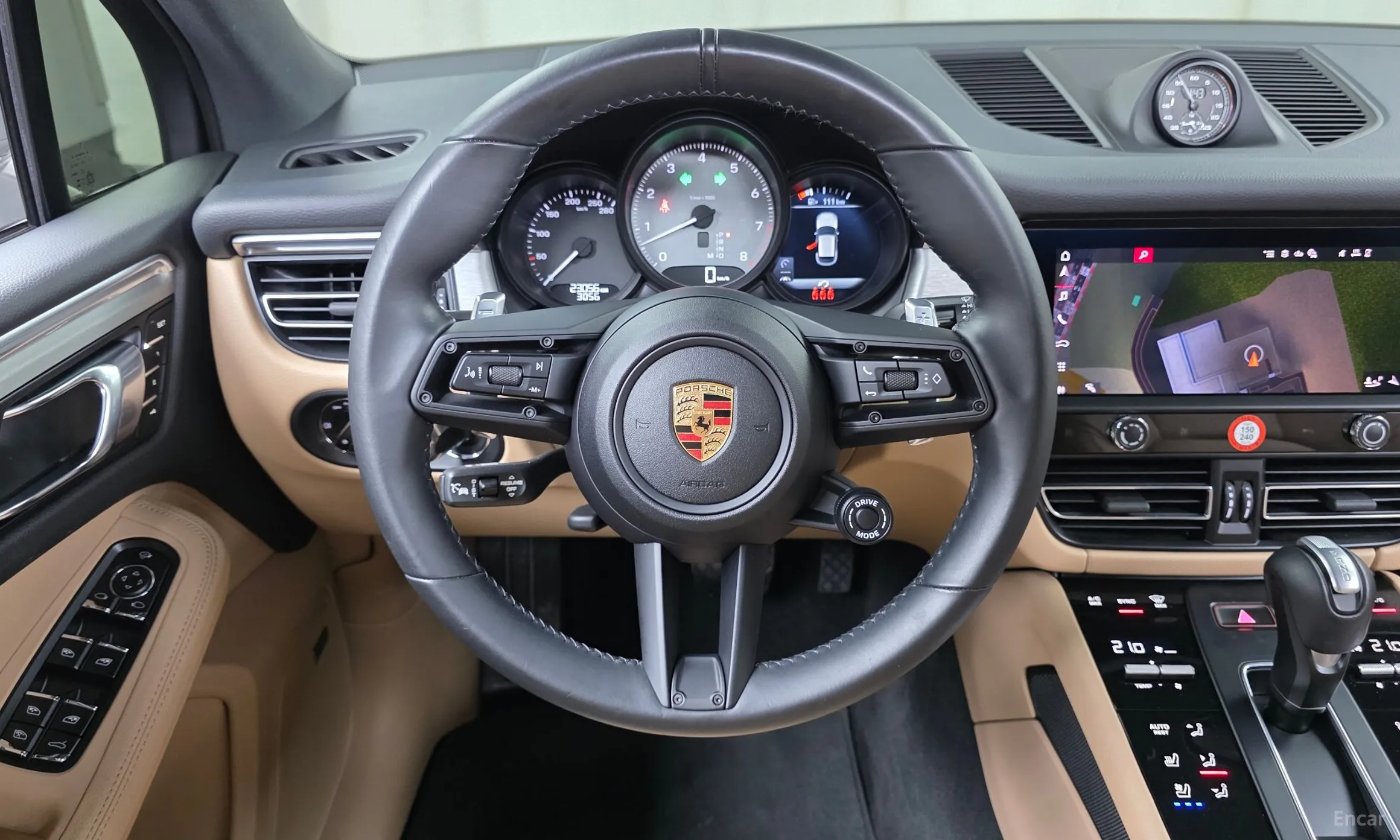 Porsche Macan превью 14