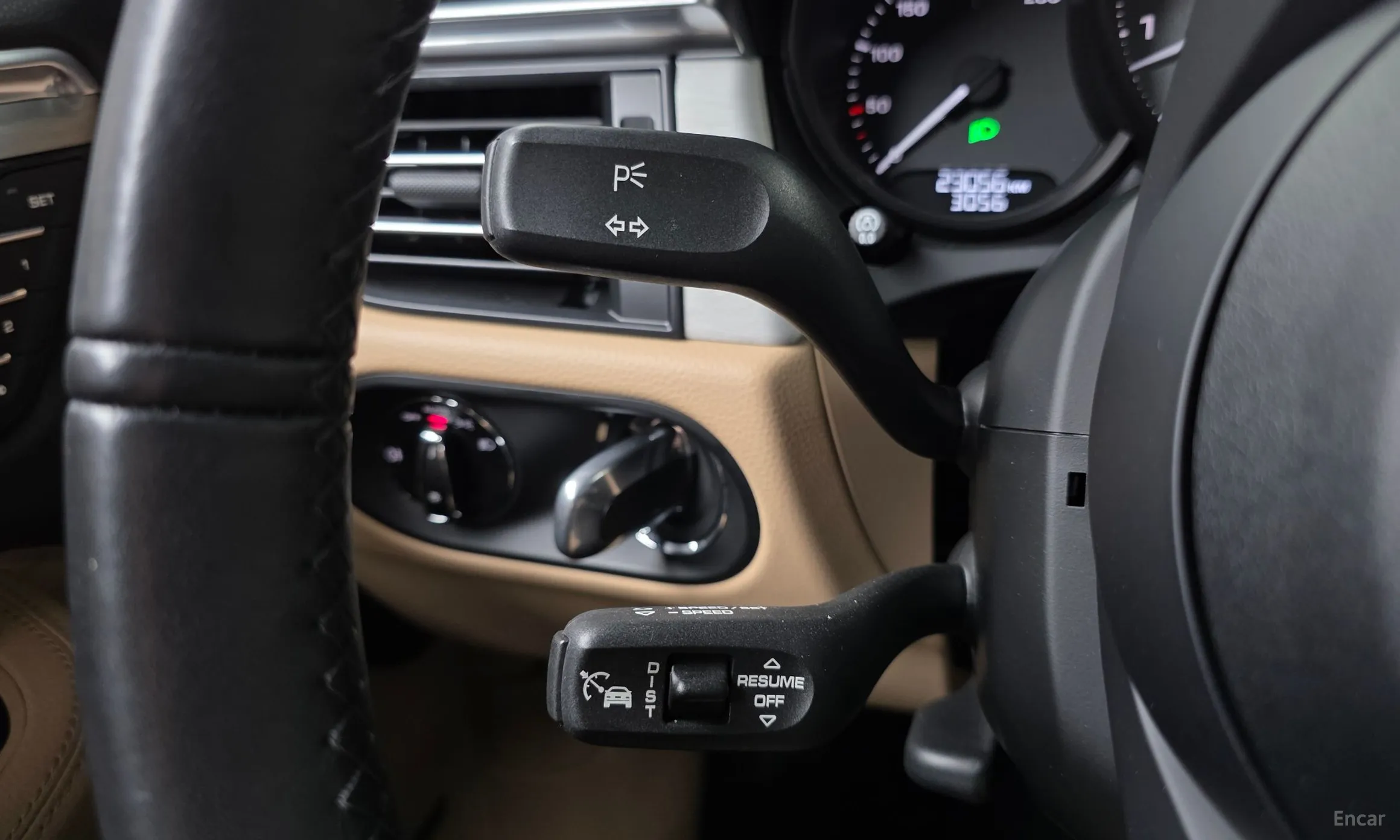 Porsche Macan превью 16