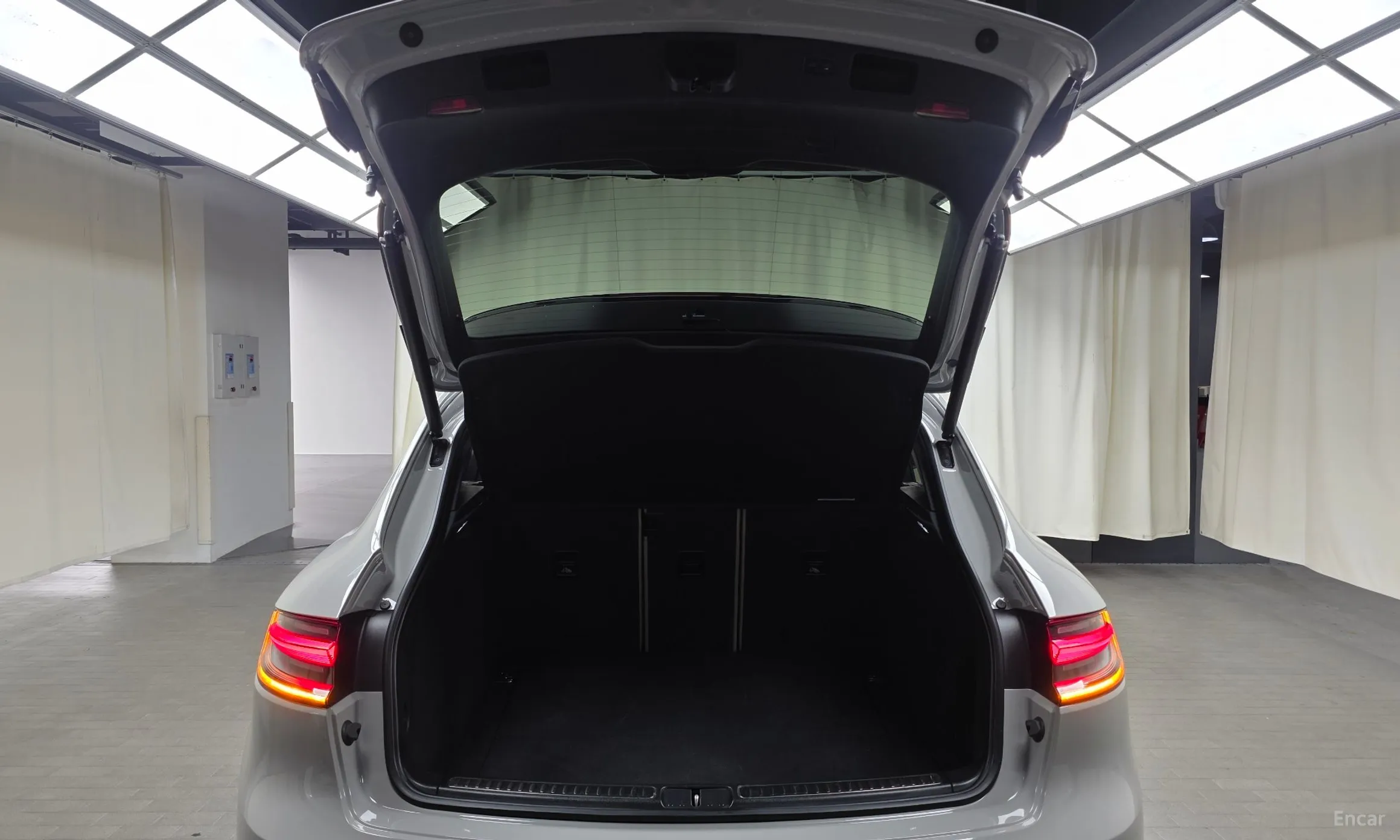 Porsche Macan превью 18