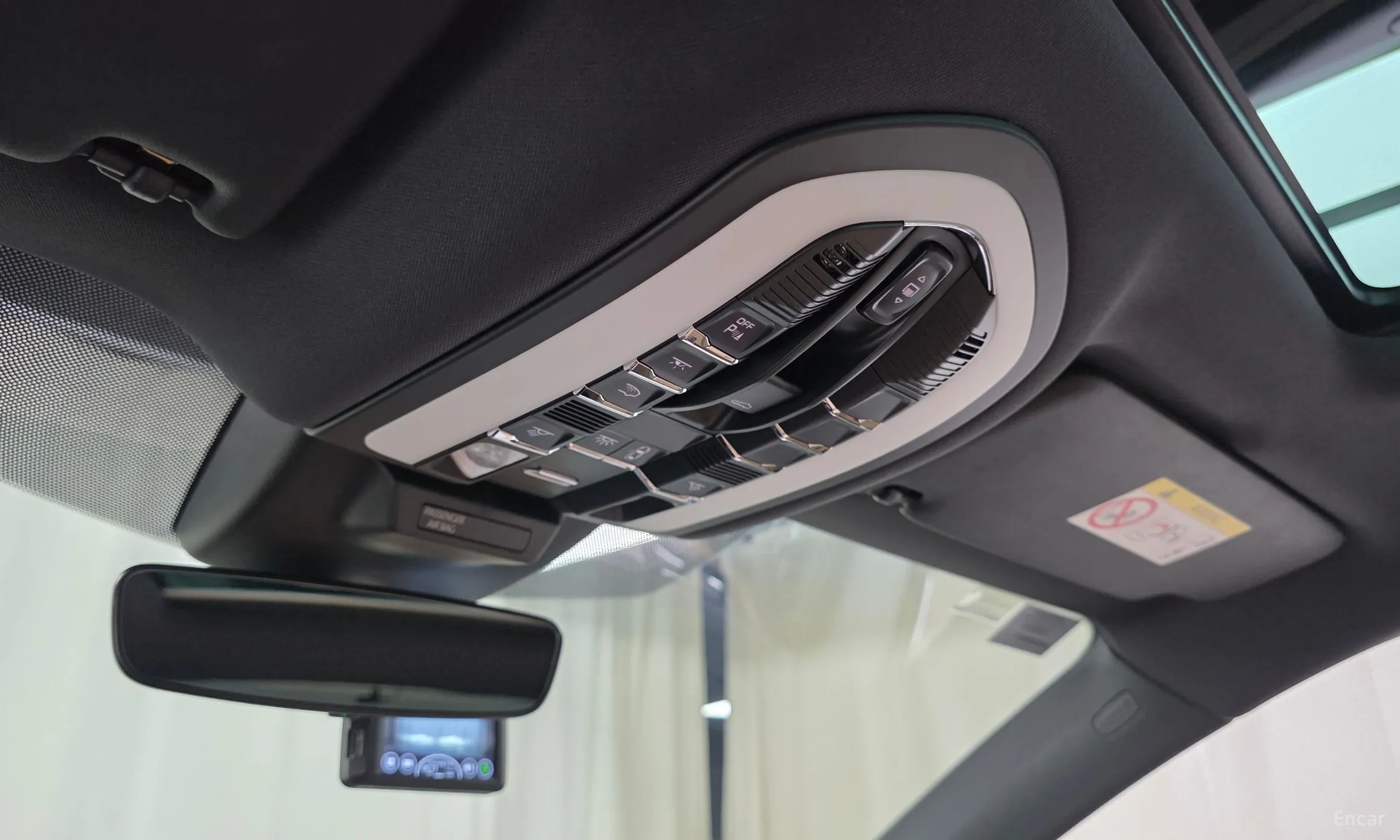 Porsche Macan превью 19