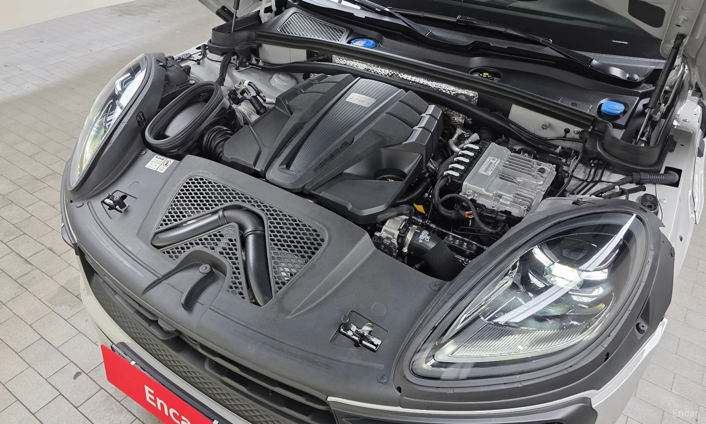 Porsche Macan превью 6