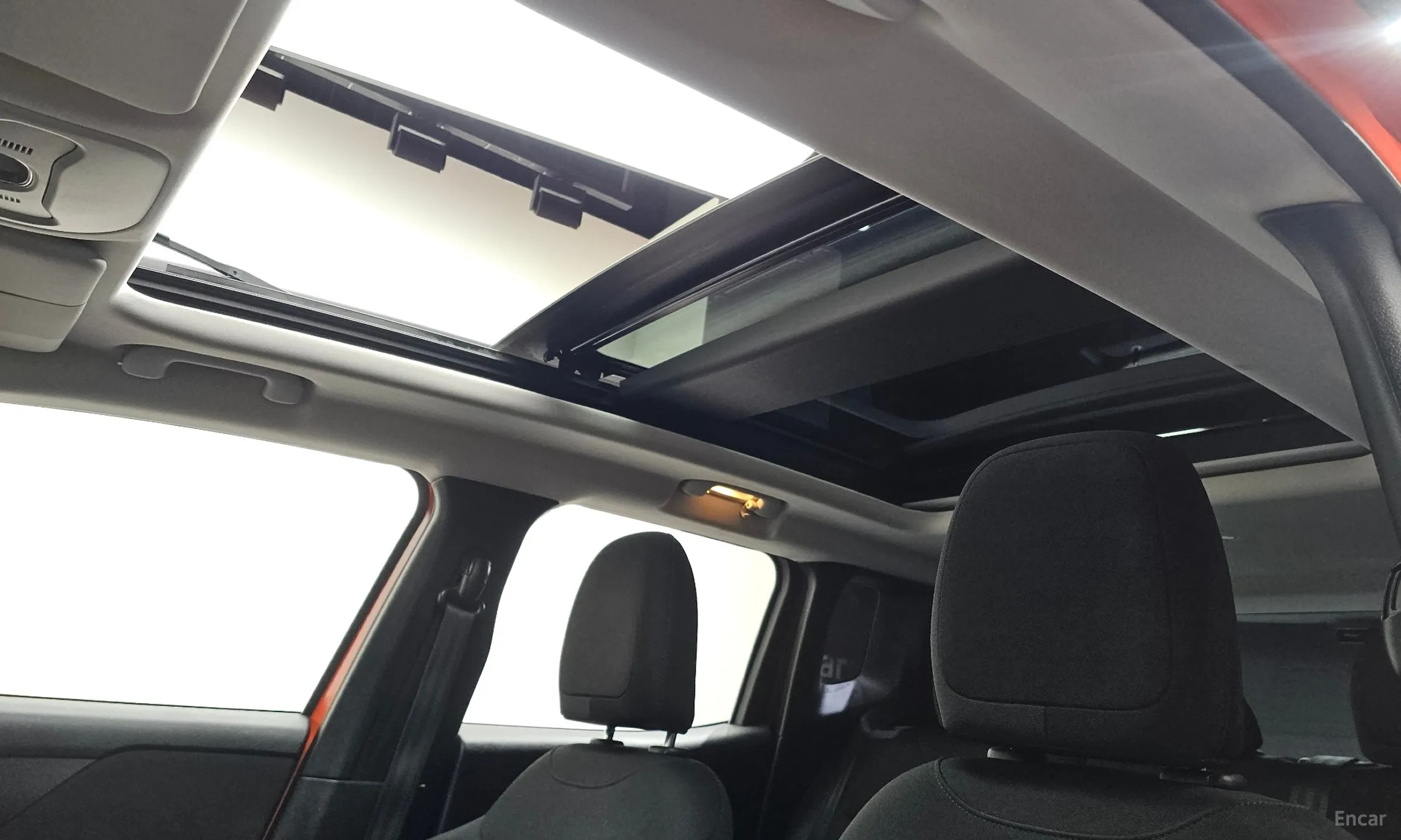 Jeep Renegade превью 18