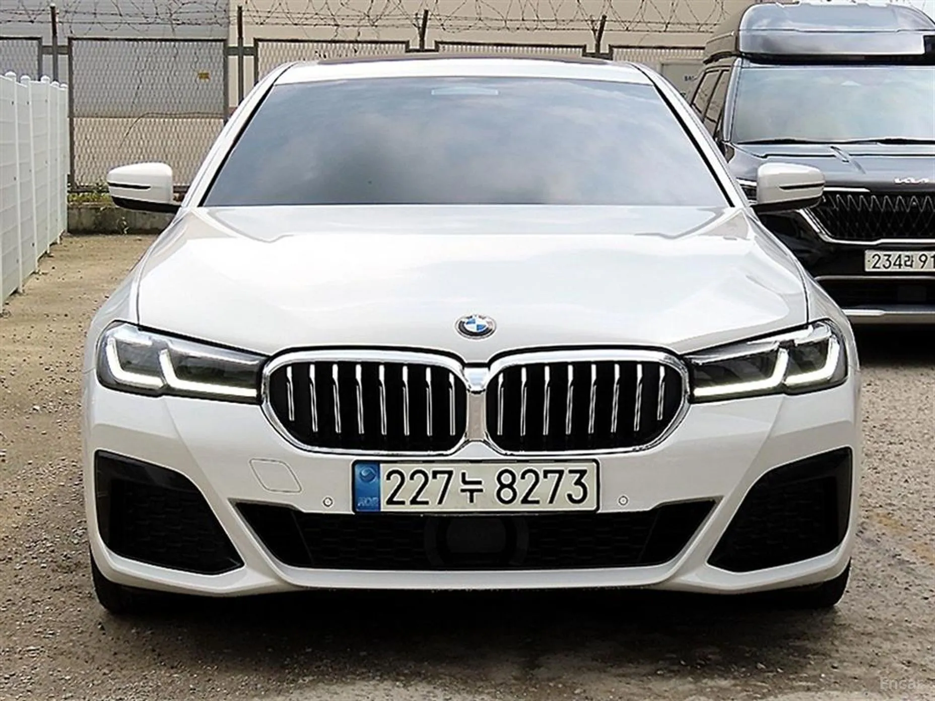 BMW 5 Series (G30) превью 3