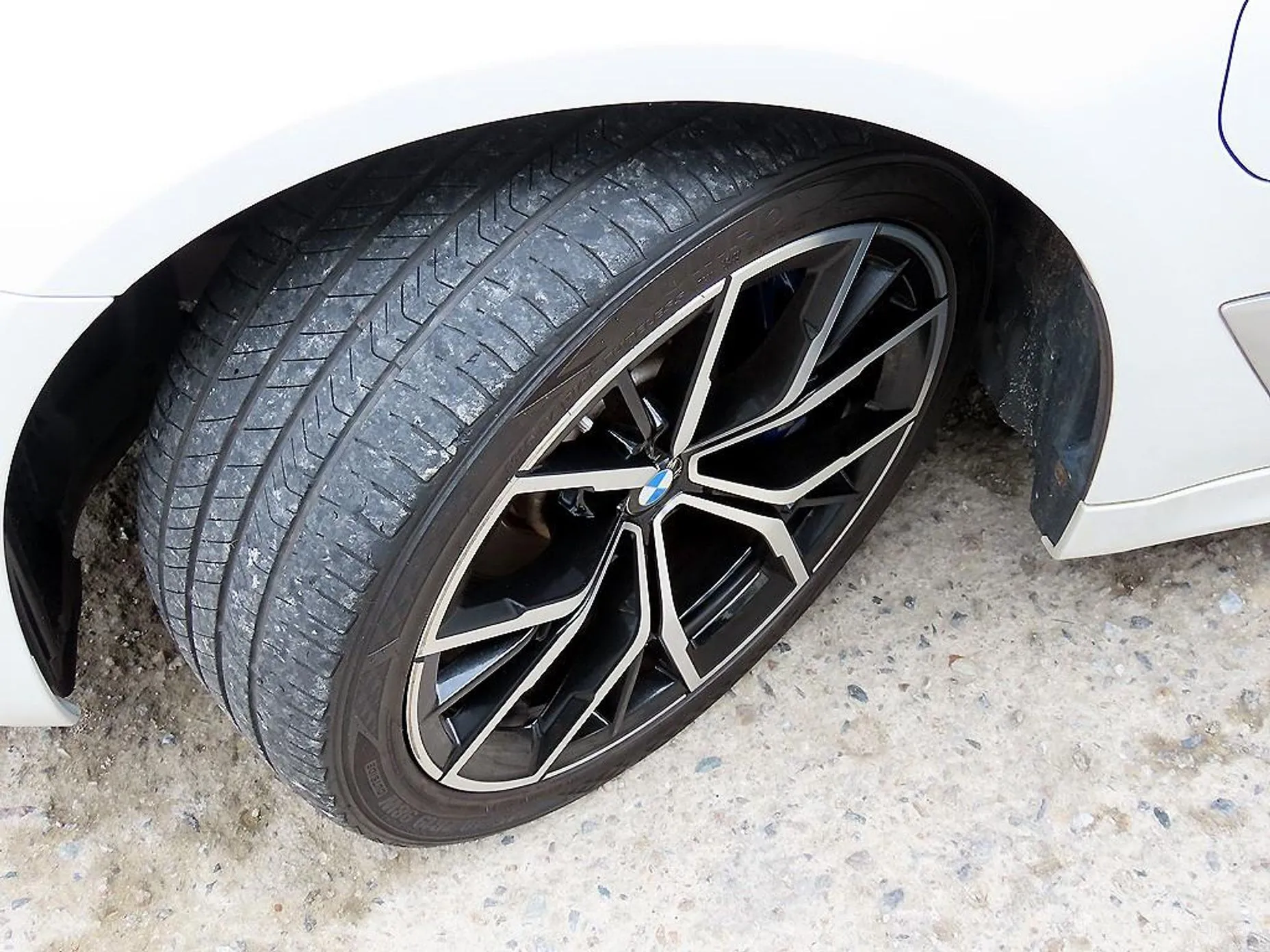 BMW 5 Series (G30) превью 5